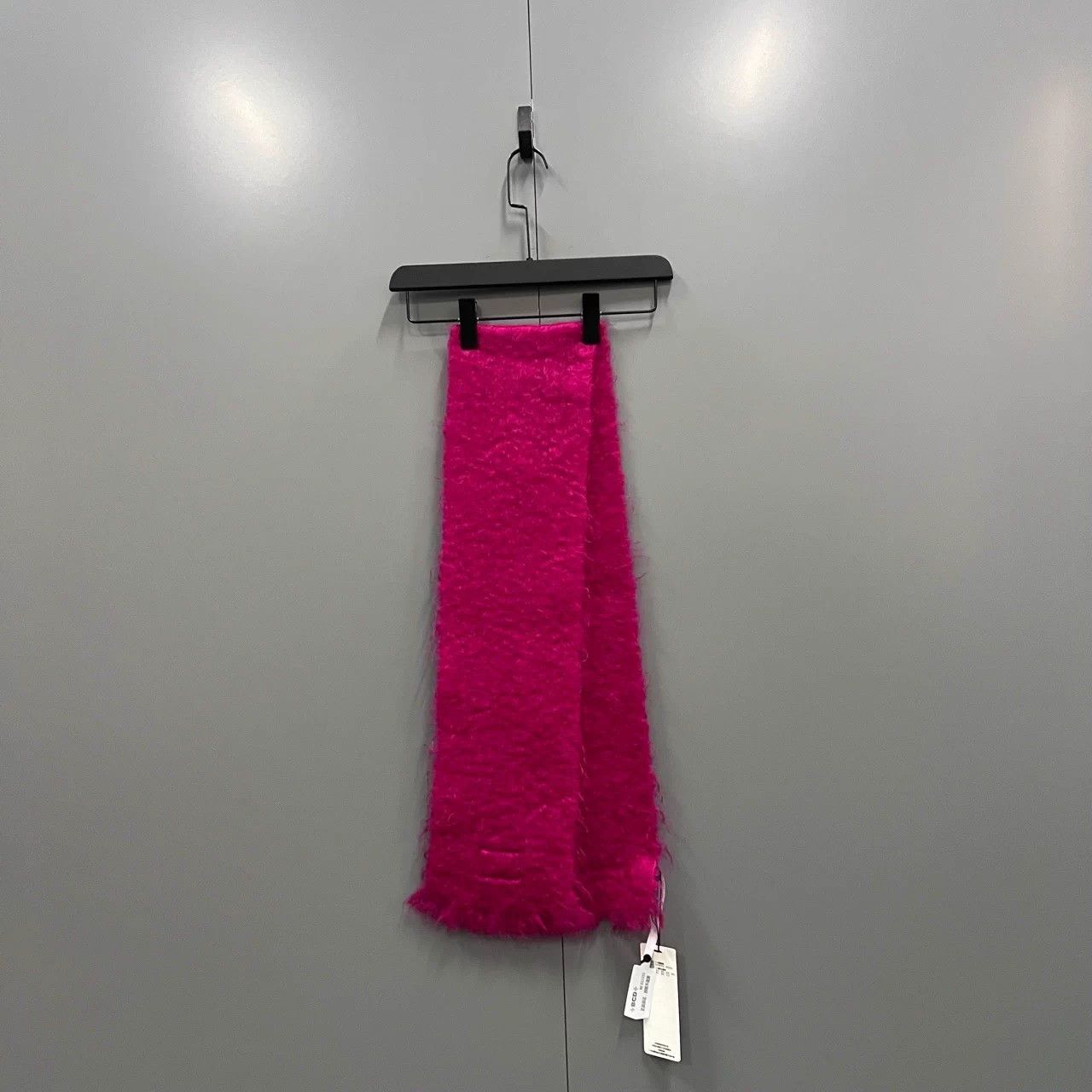 Loewe LOEWE Fuchsia Logo Scarf One Size 95 New Size ONE SIZE - 2 Thumbnail