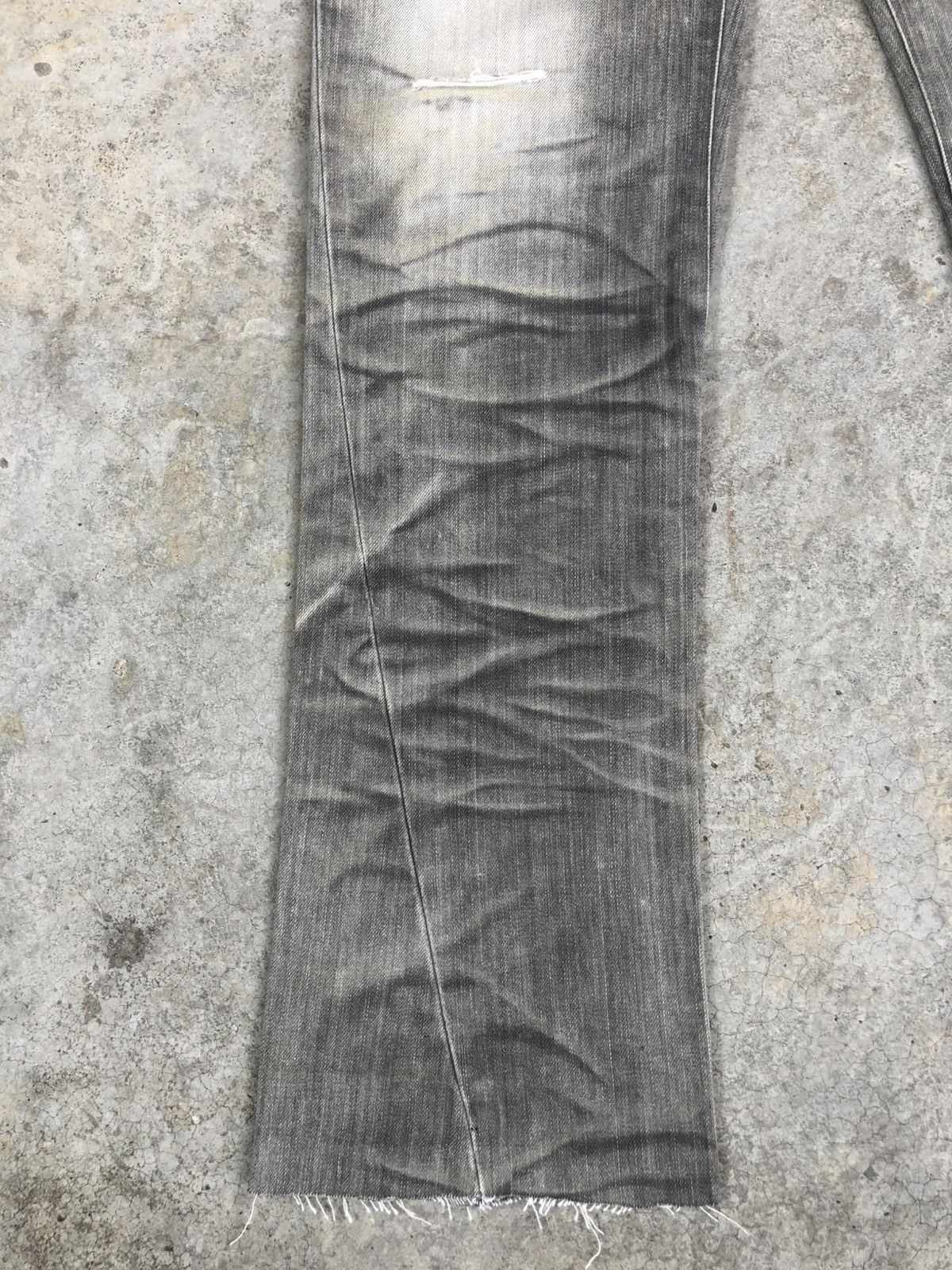 Tornado Mart Tornado Mart Flared Jeans Distressed Jeans Size US 32 / EU 48 - 6 Thumbnail