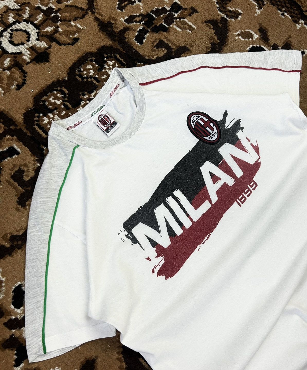 Vintage Vintage AC Milan 1899 Graphic Tee Soccer Shirt Size US S / EU 44-46 / 1 - 4 Thumbnail