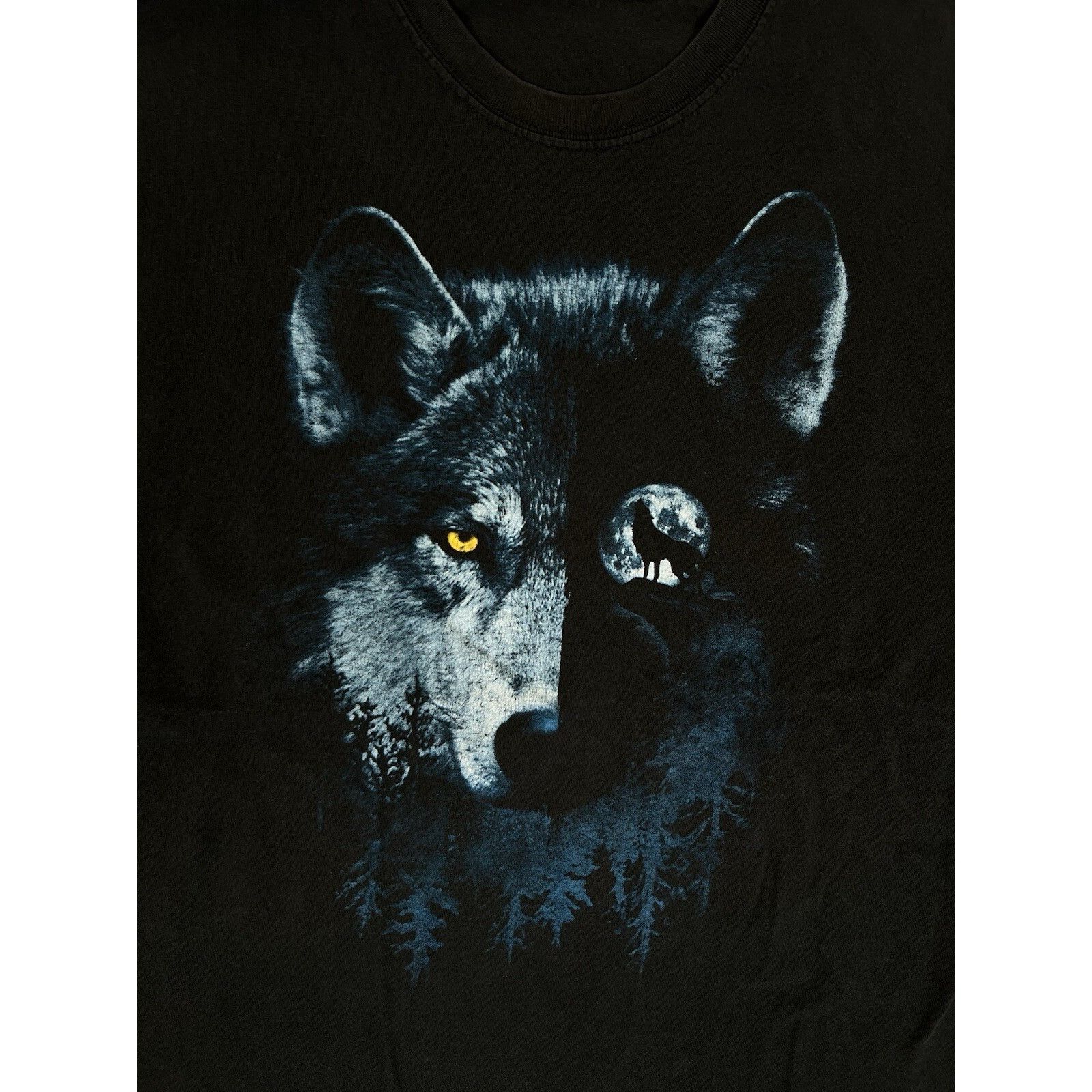 Other Vintage Wolf T-Shirt Size XL Half Face Moon Howling Black Fo Size US XL / EU 56 / 4 - 2 Thumbnail