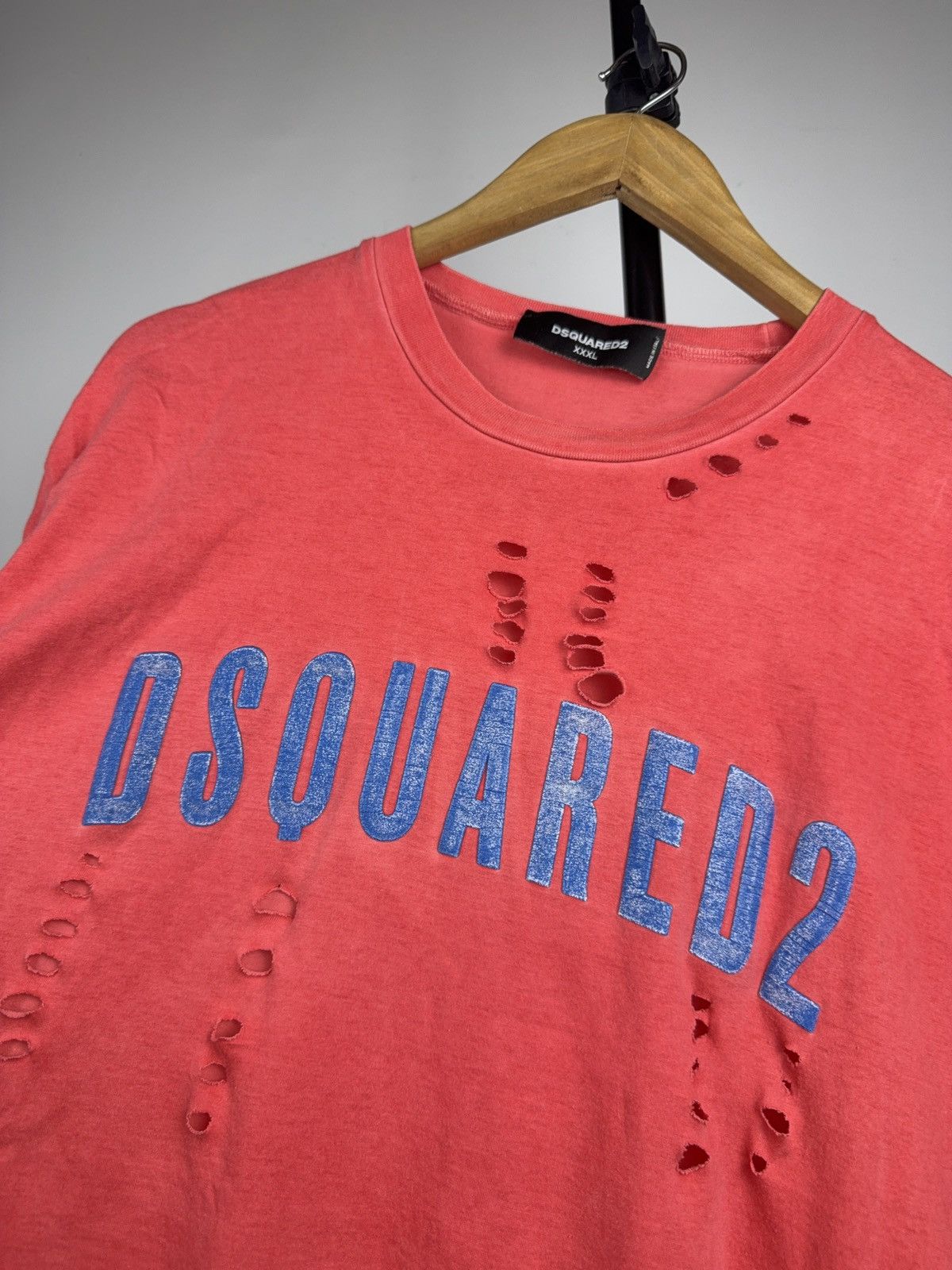 Dsquared2 Crazy ☄️ DSQUARED2 Distressed Logo T Shirt Made In Italy Size US XL / EU 56 / 4 - 13 Thumbnail