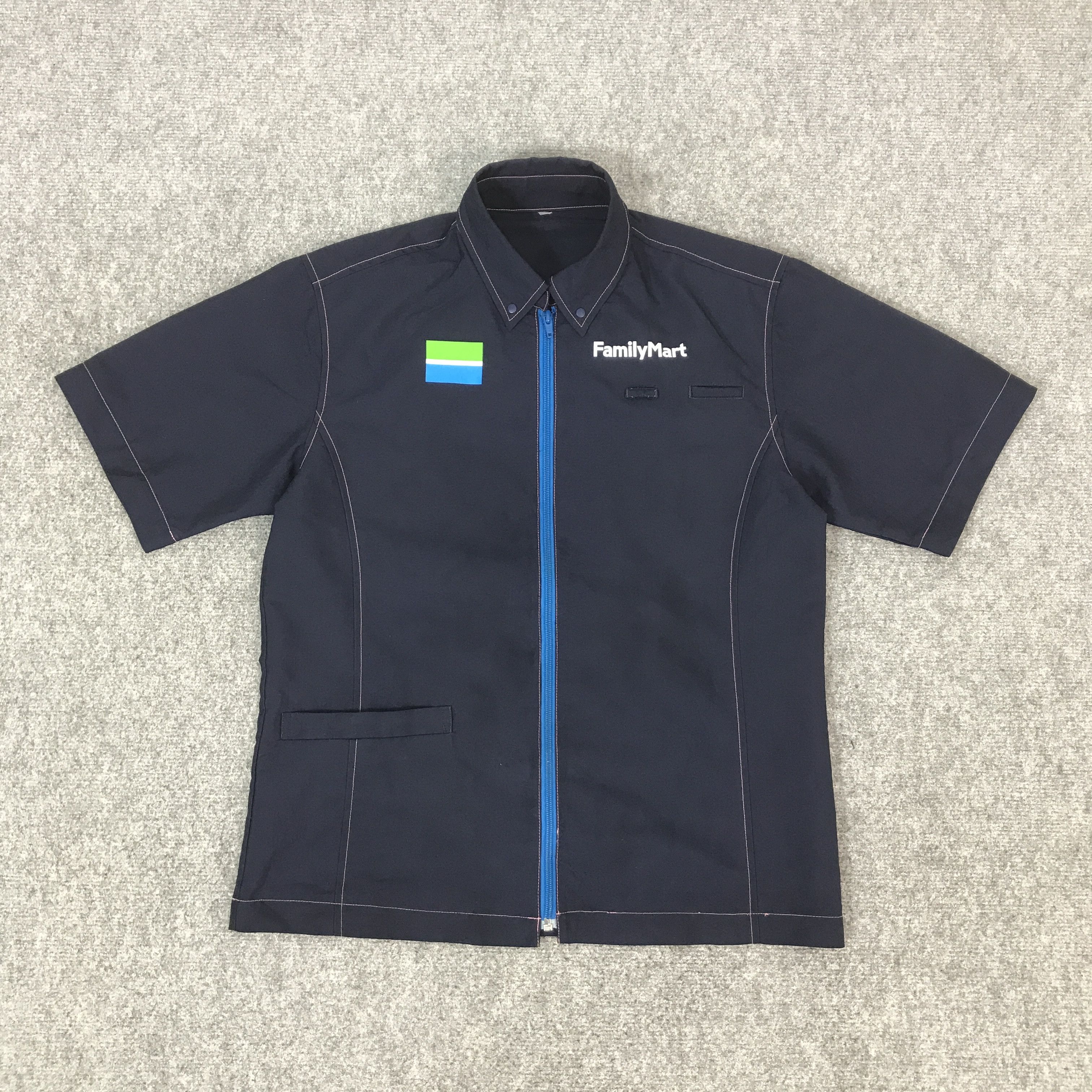 Japanese Brand FAMILY MART JAPAN UNIFORM SHIRT JACKET K64B18 Size US M / EU 48-50 / 2 - 2 Thumbnail
