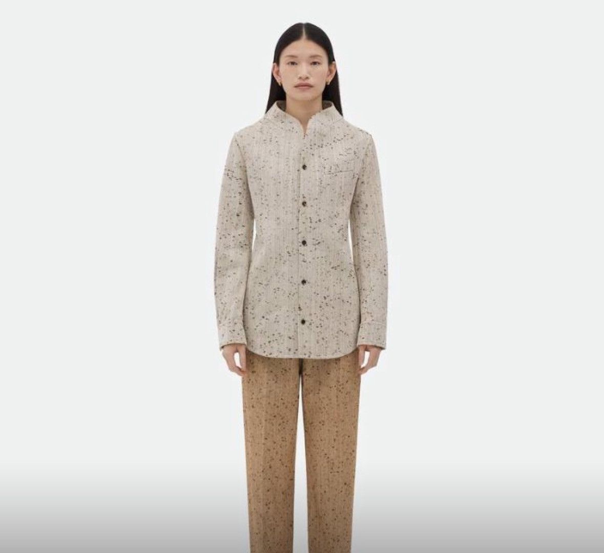 o1n1vont0126 Light Wool Funnel Neck Shirt in Multicolor