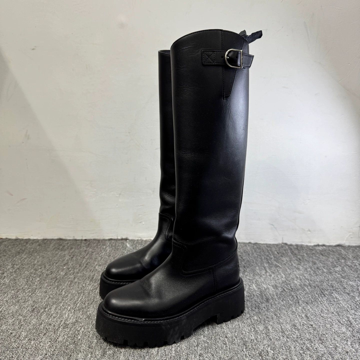 Celine Celine women's knee-high boots 36 98 new Size US 5.5 / IT 35.5 - 1 Thumbnail