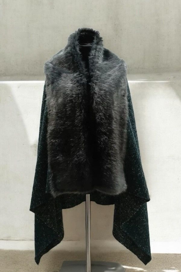 Emporio Armani Emporio Armani Cape with a Faux Fur Collar Size ONE SIZE - 1 Thumbnail