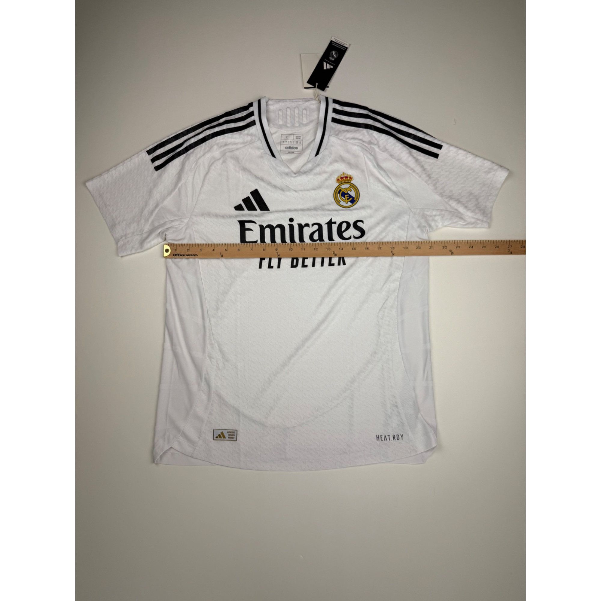 Adidas Size Large - Adidas Real Madrid 2024/25 Authentic UCL soccer Size US L / EU 52-54 / 3 - 3 Thumbnail