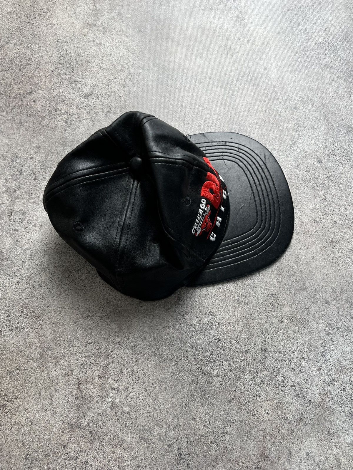 NBA × Vintage Chicago Bulls faux leather cap Size ONE SIZE - 3 Thumbnail