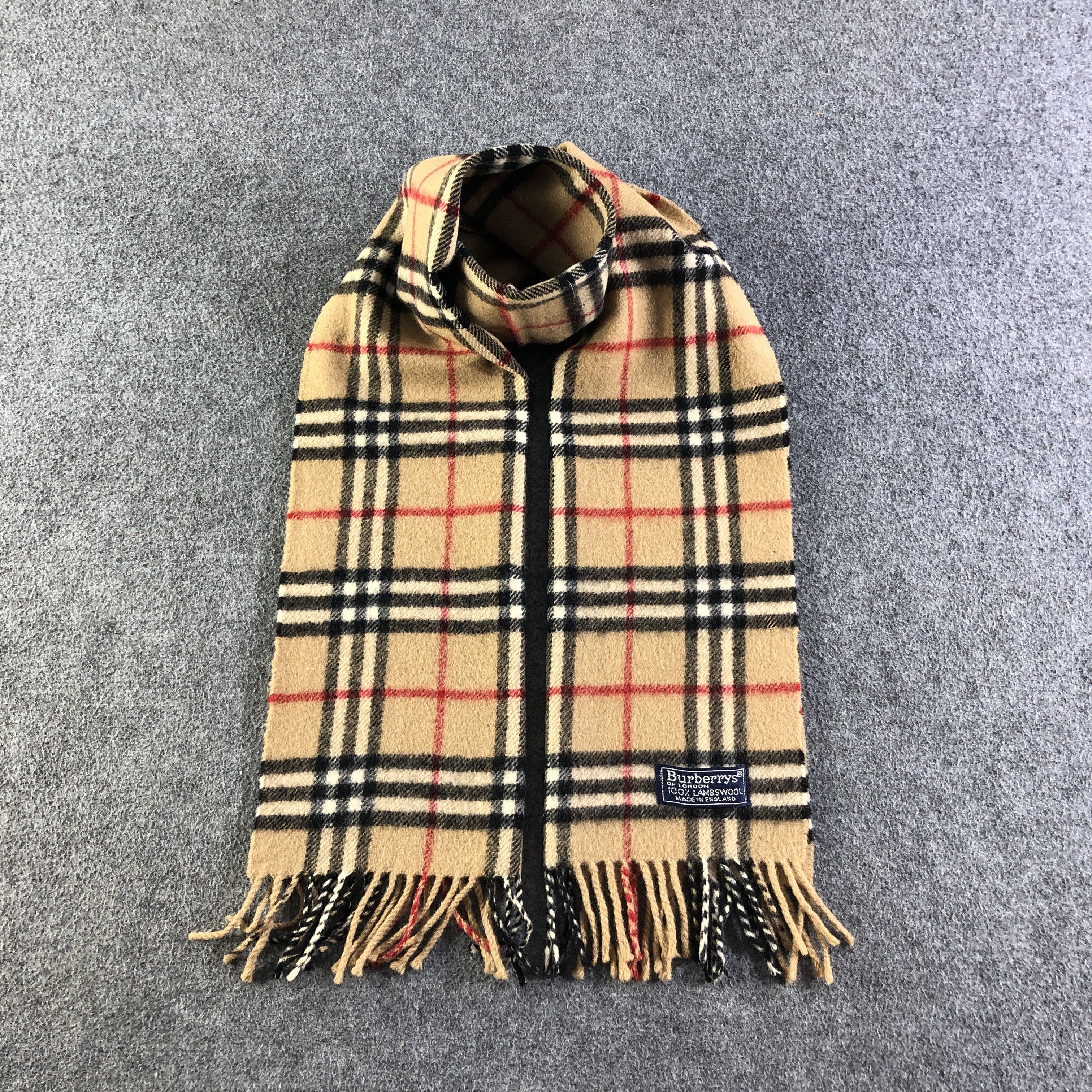 Burberry Burberrys Nova Check Wool Scarf Muffler Neckwear V2662 Size ONE SIZE - 1 Thumbnail