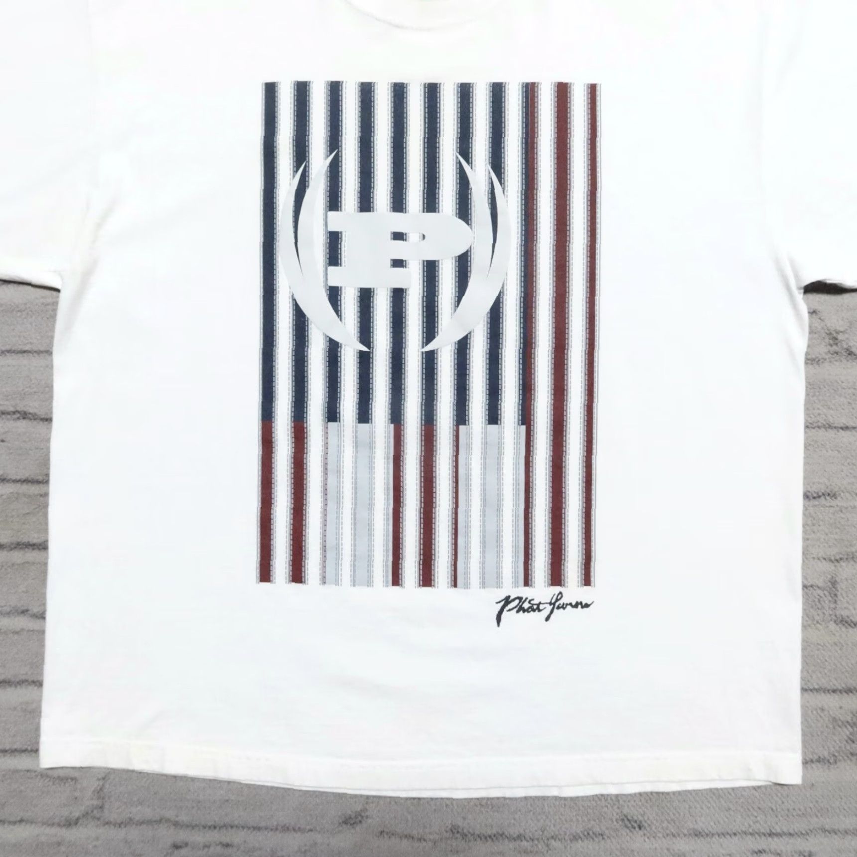 Phat Farm Vintage Phat Farm Big Logo Shirt XXL White Logo Men Size US XXL / EU 58 / 5 - 3 Thumbnail
