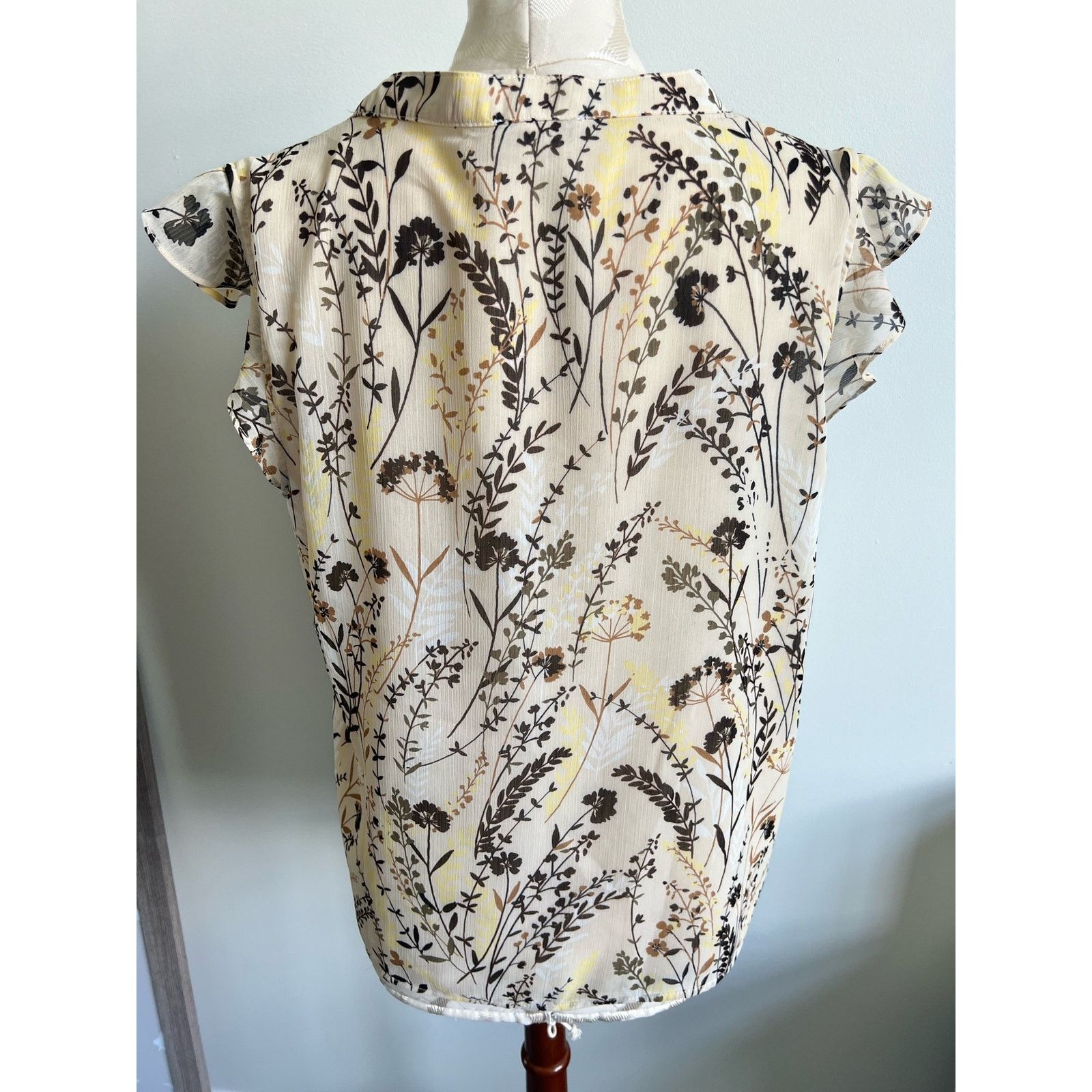 Calvin Klein Calvin Klein Floral Print Short Flutter Sleeve Blouse Large Size L / US 10 / IT 46 - 4 Thumbnail