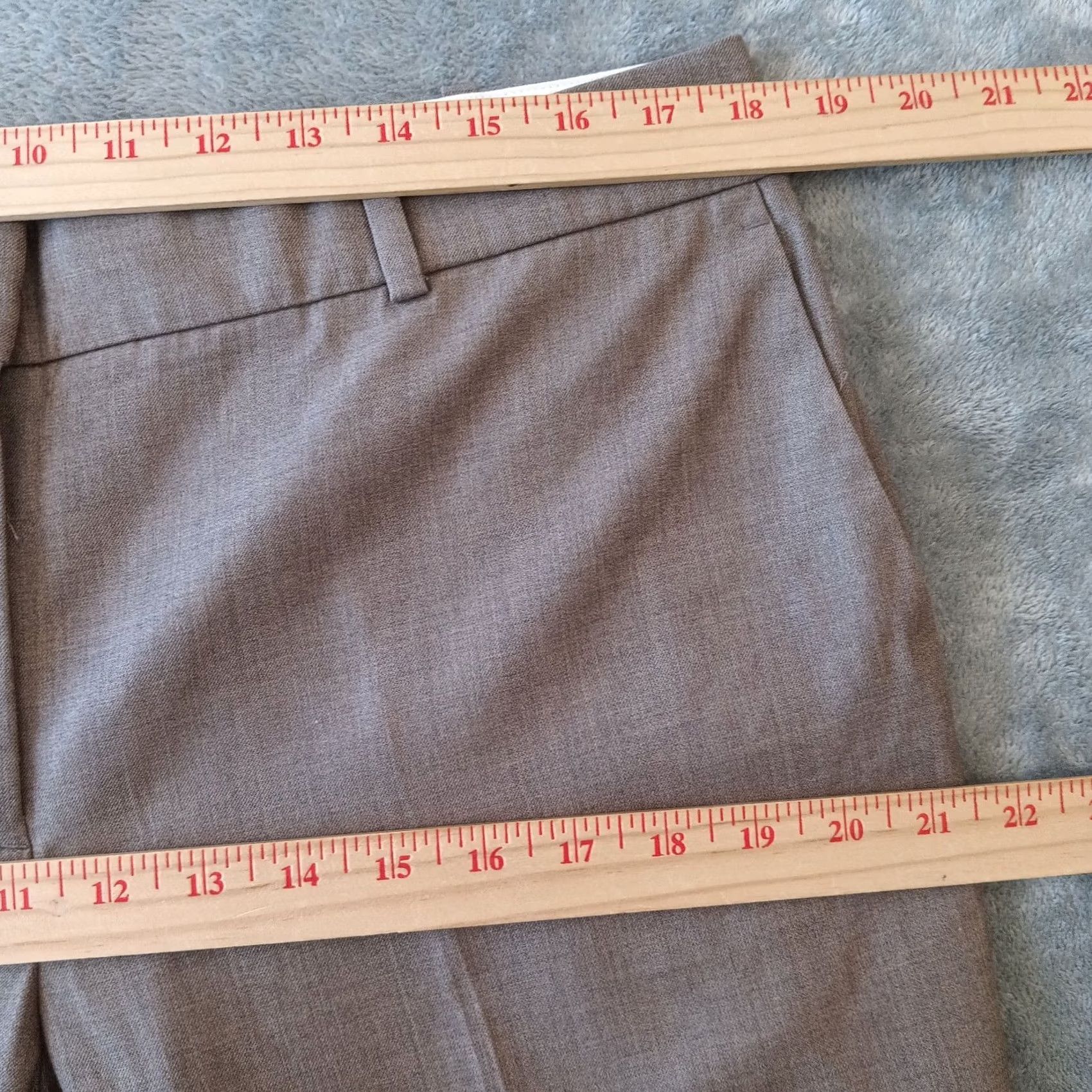 Ann Taylor Ann Taylor Petite Curvy Fit Dress Pants Womens 14P Gray Pockets Lined 36x28 Wool Blend Straight 28 Inseam Wool Blend Mens? Size 36" / US 14 / IT 50 - 3 Thumbnail