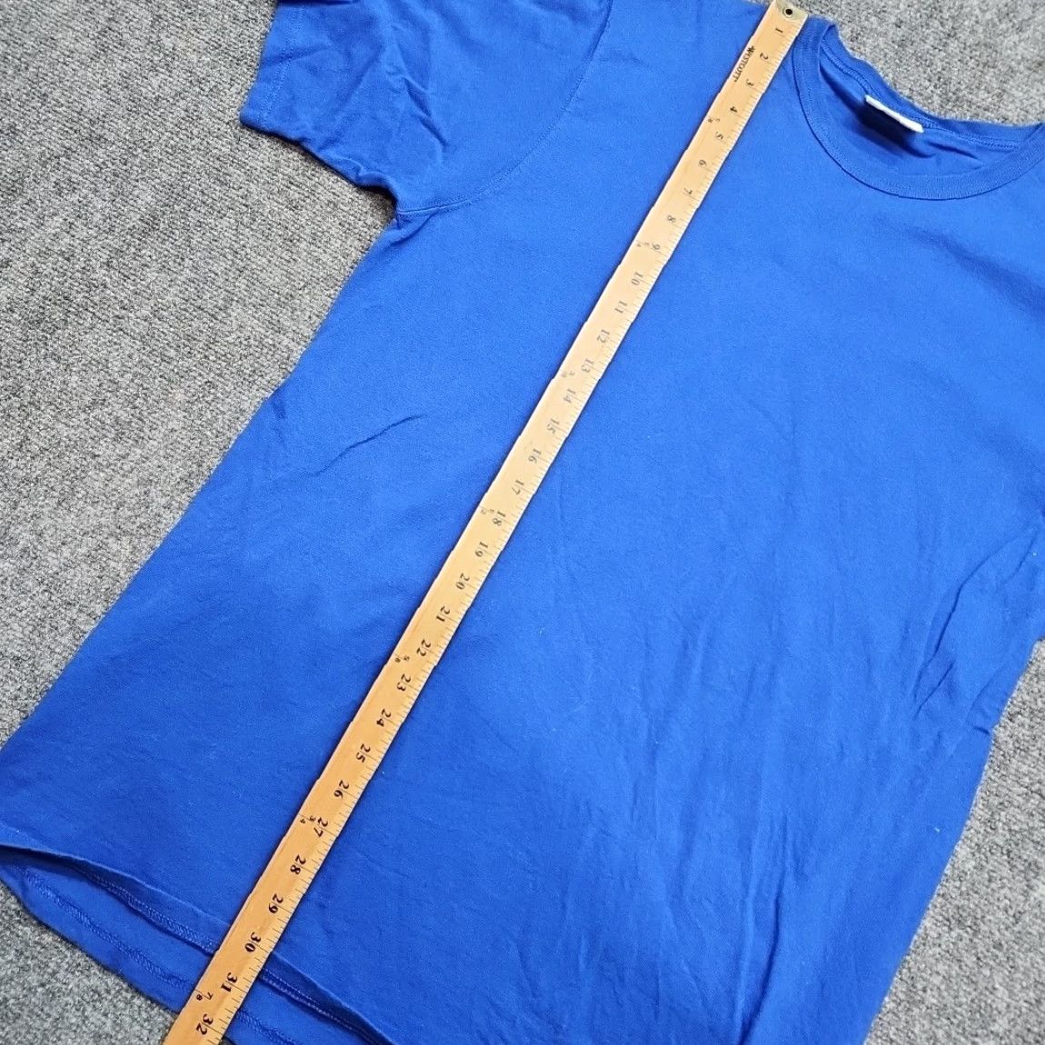 Champion VINTAGE Champion T-Shirt Men XL Blue 90s Solid Crew Neck Short Sleeve Cotton All Seasons Sportswear Size US XL / EU 56 / 4 - 7 Thumbnail