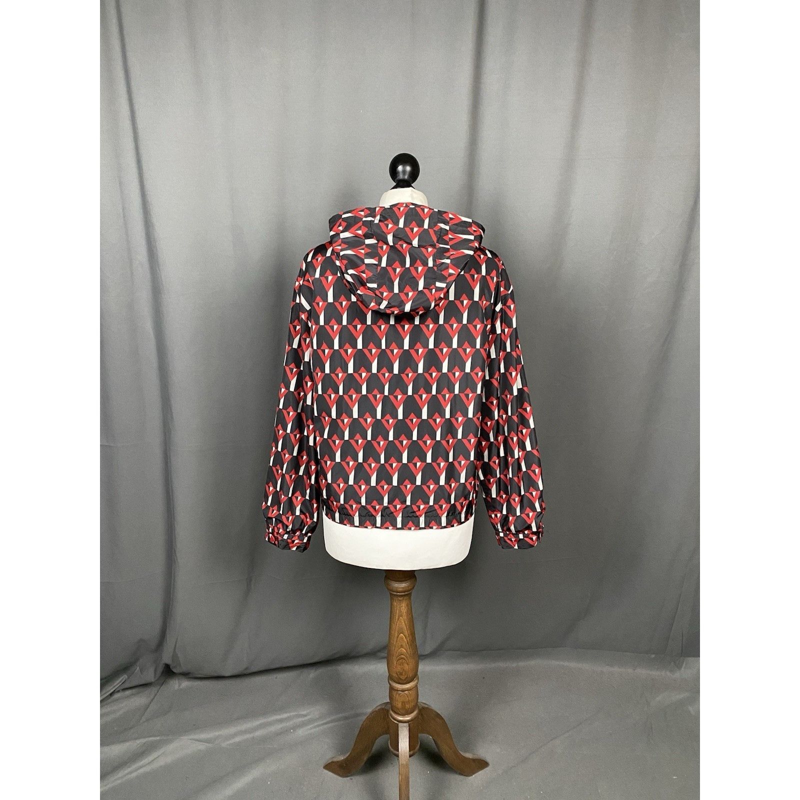 Prada MINT! Prada Women's Black Red Geometric Pattern Windbreaker Size XS / US 0-2 / IT 36-38 - 7 Thumbnail