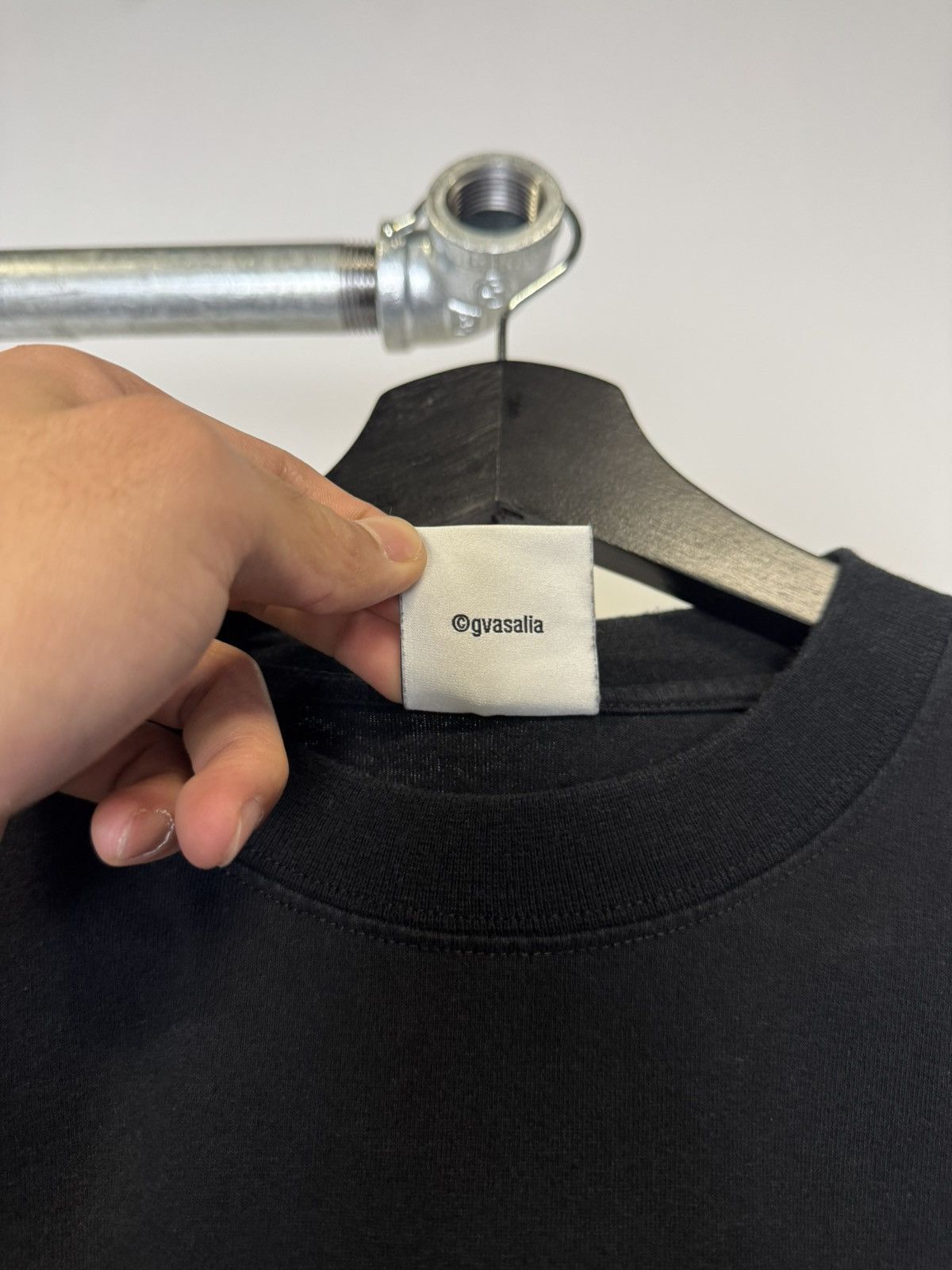 Vetements Vetement “think differently” tee Size US S / EU 44-46 / 1 - 6 Thumbnail