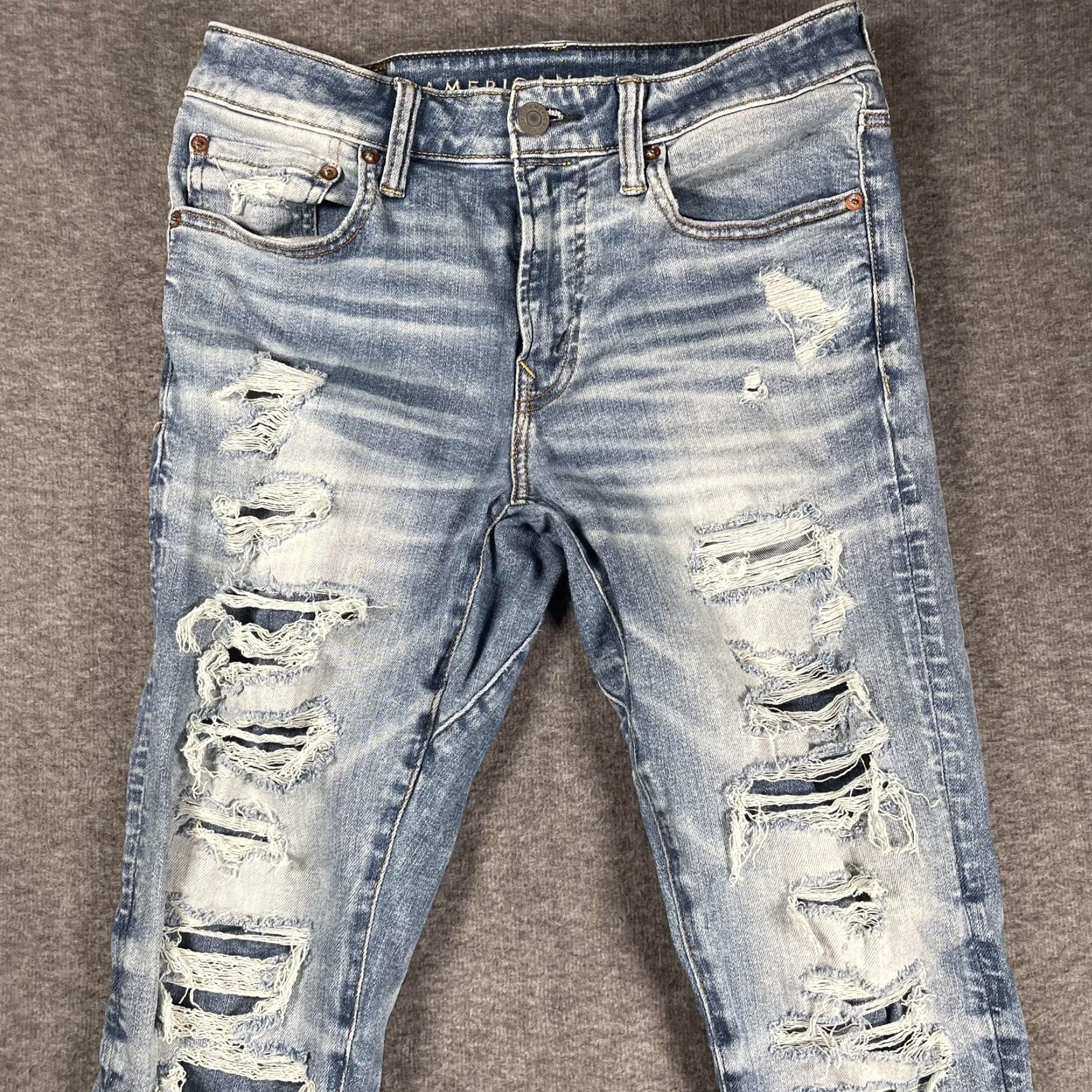 American Eagle Outfitters American Eagle Jeans Mens 32x34 Light Wash AirFlex+ Move-Free Skinny Distressed Jeans Mens Regular 32x34 Blue 5-Pocket Distressed Comfortable Size US 32 / EU 48 - 2 Thumbnail