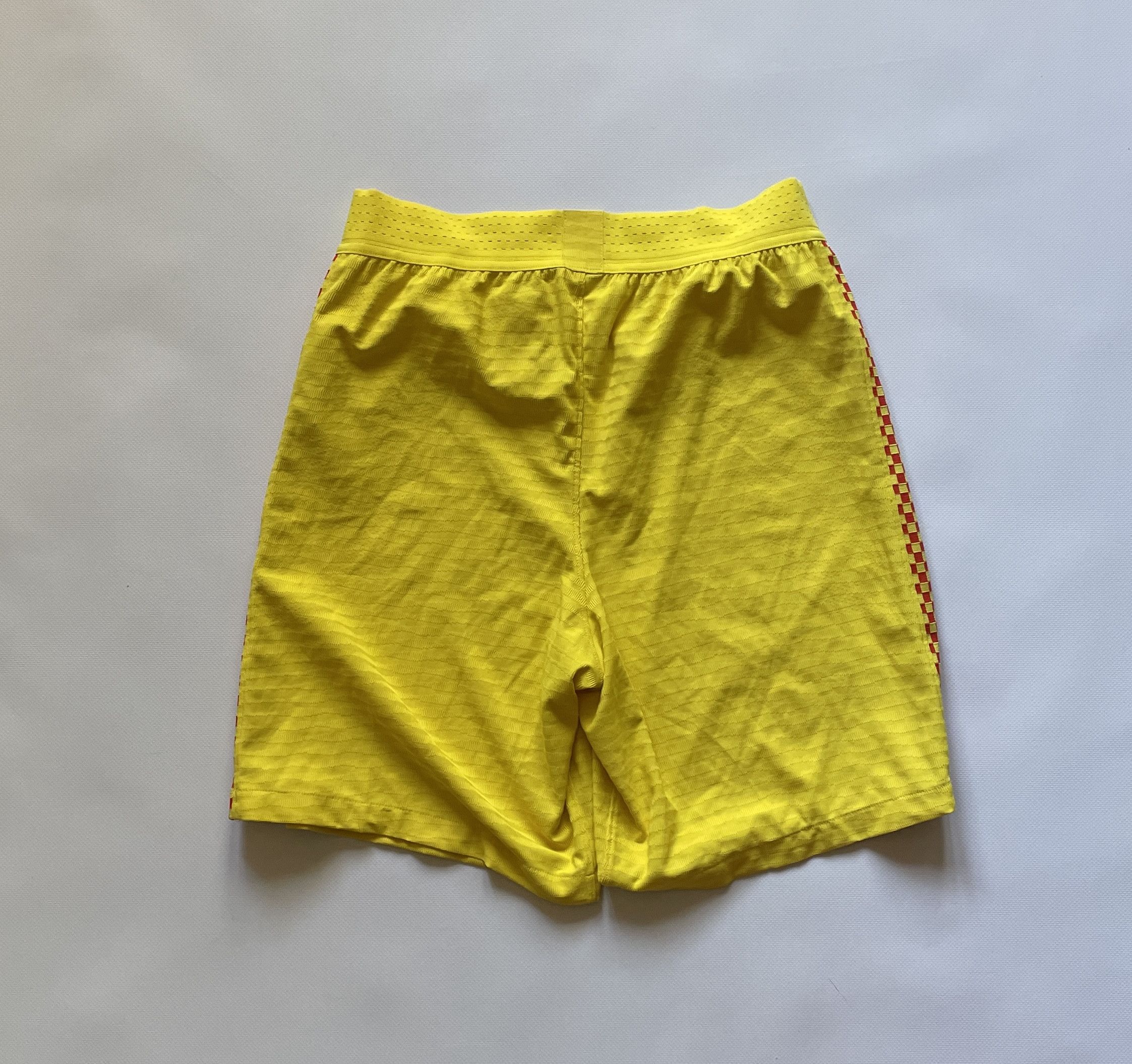 Nike AUTHENTIC Liverpool Third 2021 2022 Football Shorts Soccer Size US 30 / EU 46 - 2 Thumbnail