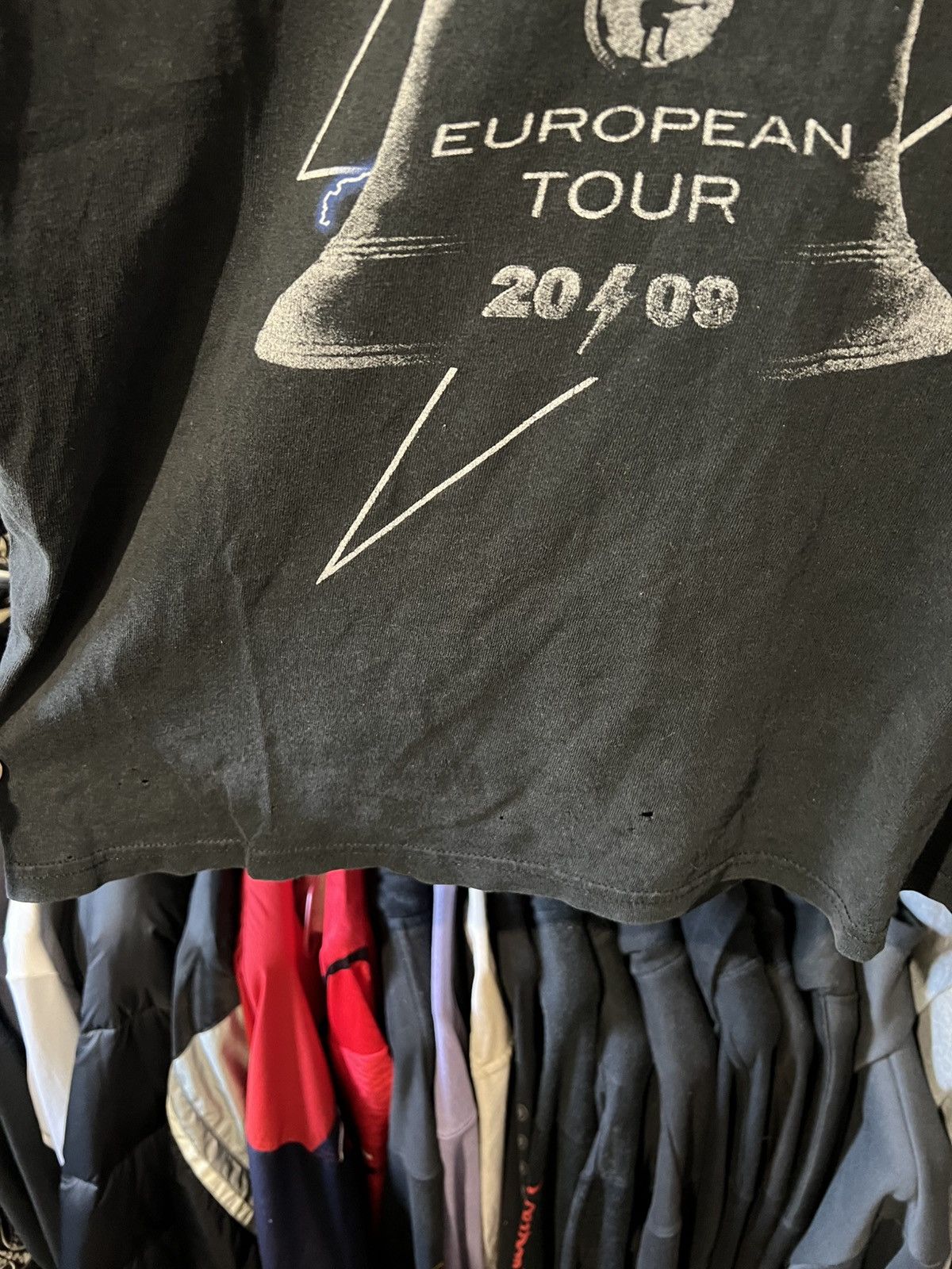 Band Tees 2008/2009 VINTAGE AC DC BLACK ICE TOUR BAND ROCK T SHIRT M Size US M / EU 48-50 / 2 - 4 Thumbnail