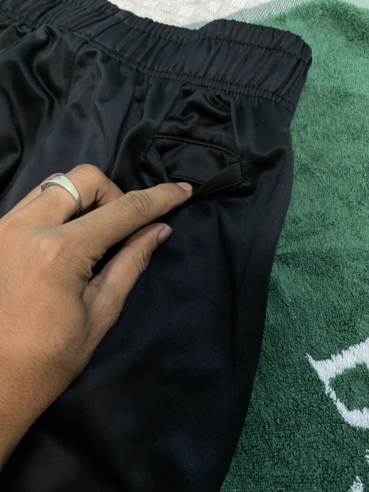 Nike 💥 VINTAGE NIKE BAGGY 90S WIDE LEG SWOOSH TRACK PANTS Y2K Size US 34 / EU 50 - 13 Thumbnail