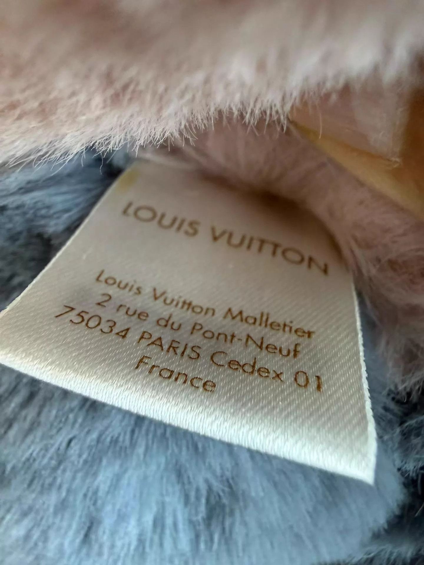 Louis Vuitton LV Vivienne Sunflower Plush Toy Beige/White/Light Blue Size ONE SIZE - 4 Thumbnail