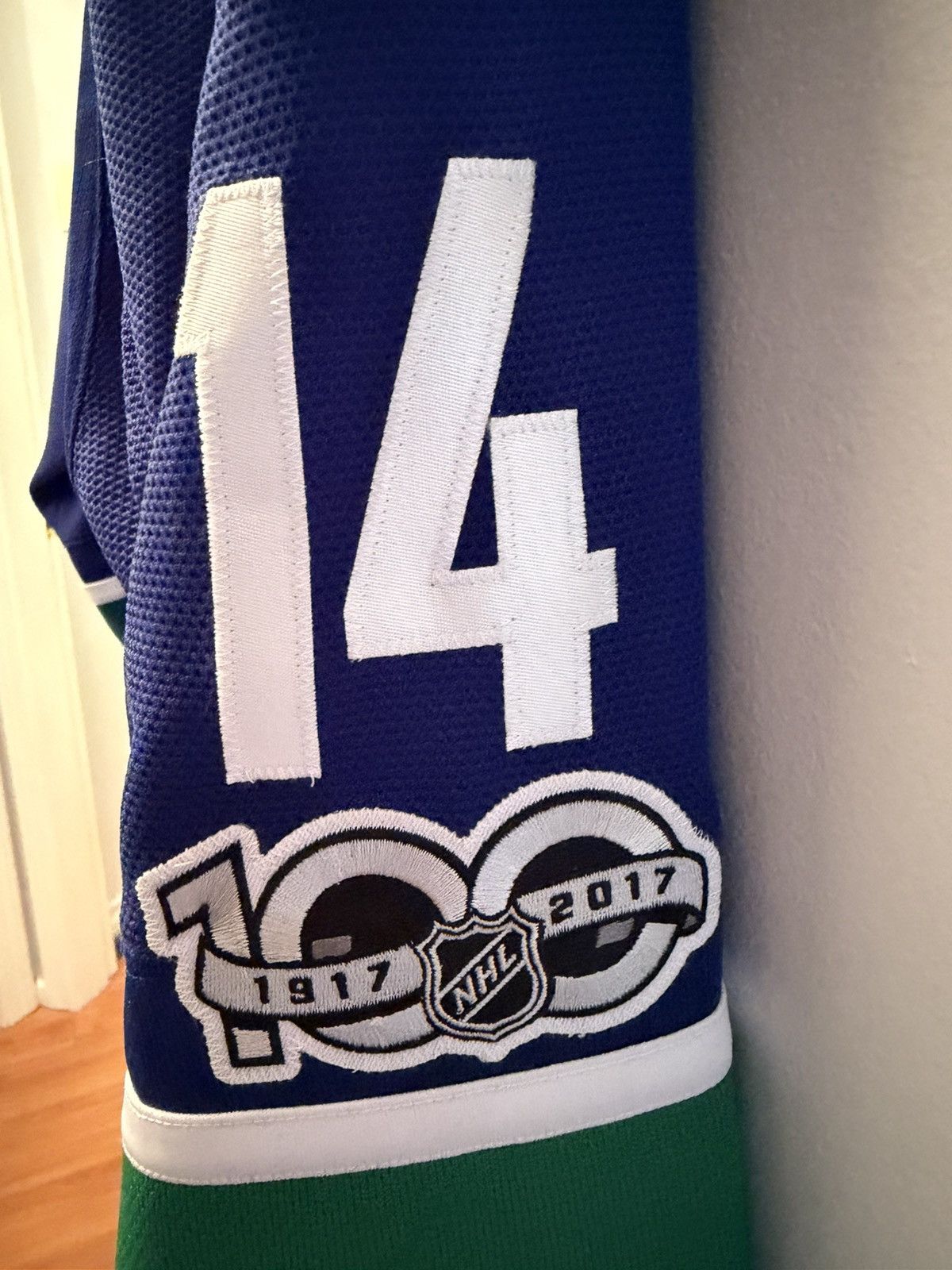 Reebok Canucks Alexander Burrows 100 Year Anniversary Jersey Size US M / EU 48-50 / 2 - 2 Thumbnail