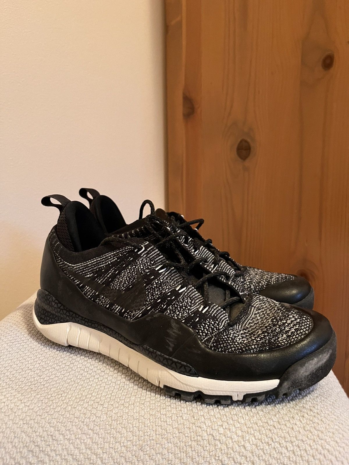 Nike nike lupinek flyknit low 882685-100 Size US 8 / EU 41 - 3 Thumbnail