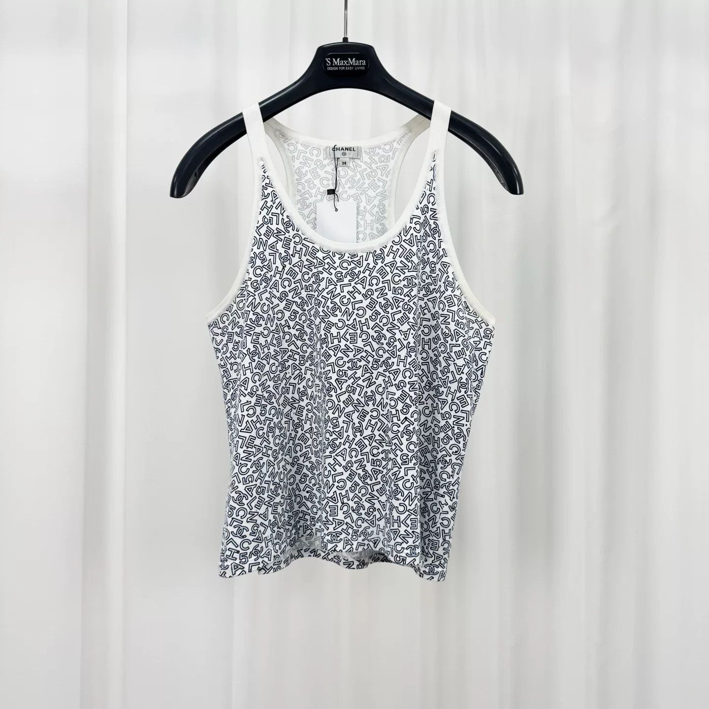 Chanel Chanel Full-Print Letter Sequin Vest Size S / US 4 / IT 40 - 1 Thumbnail