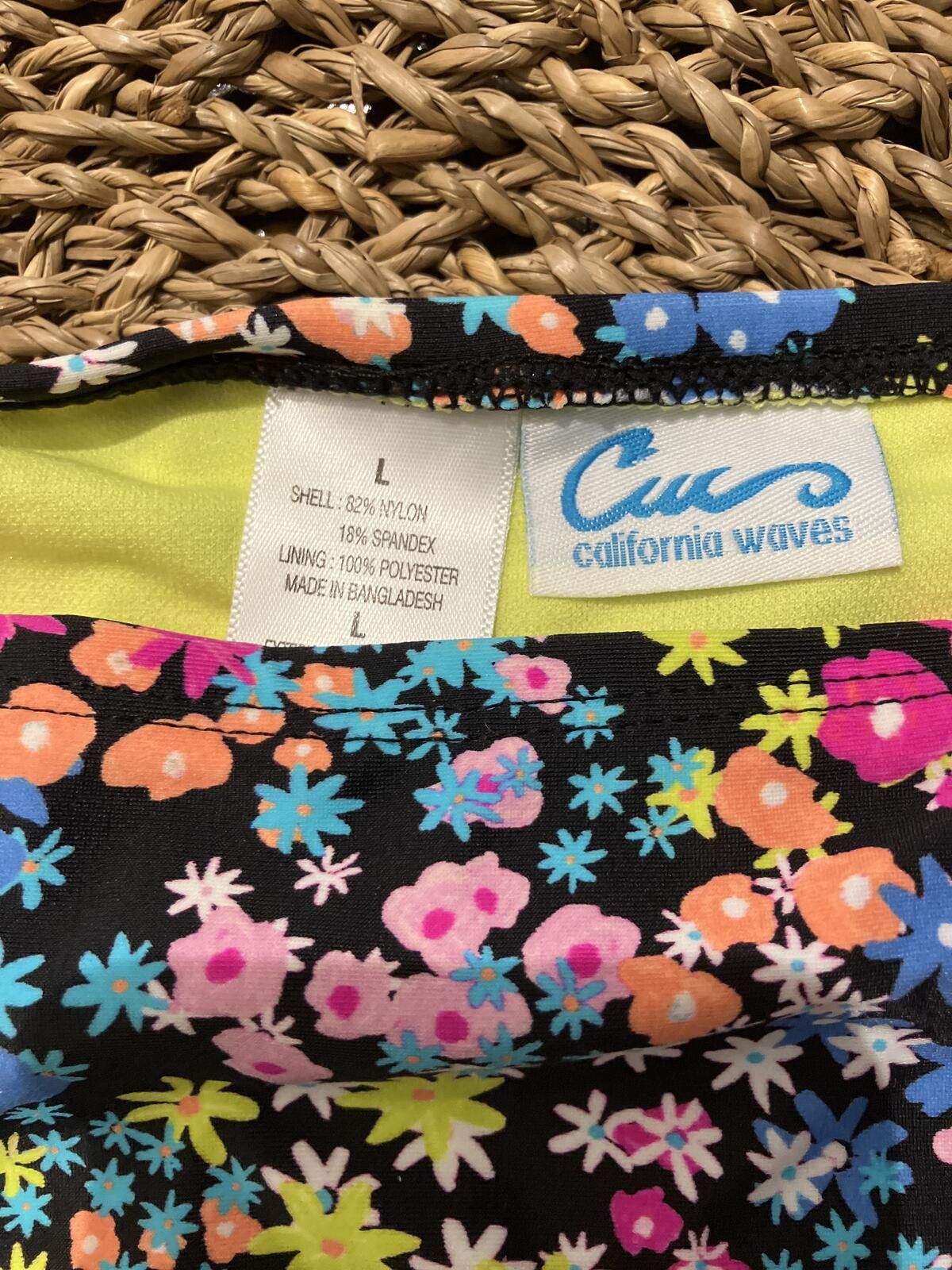 Other NWT California Waves Floral Bikini Bottoms Size Large Size ONE SIZE - 3 Thumbnail
