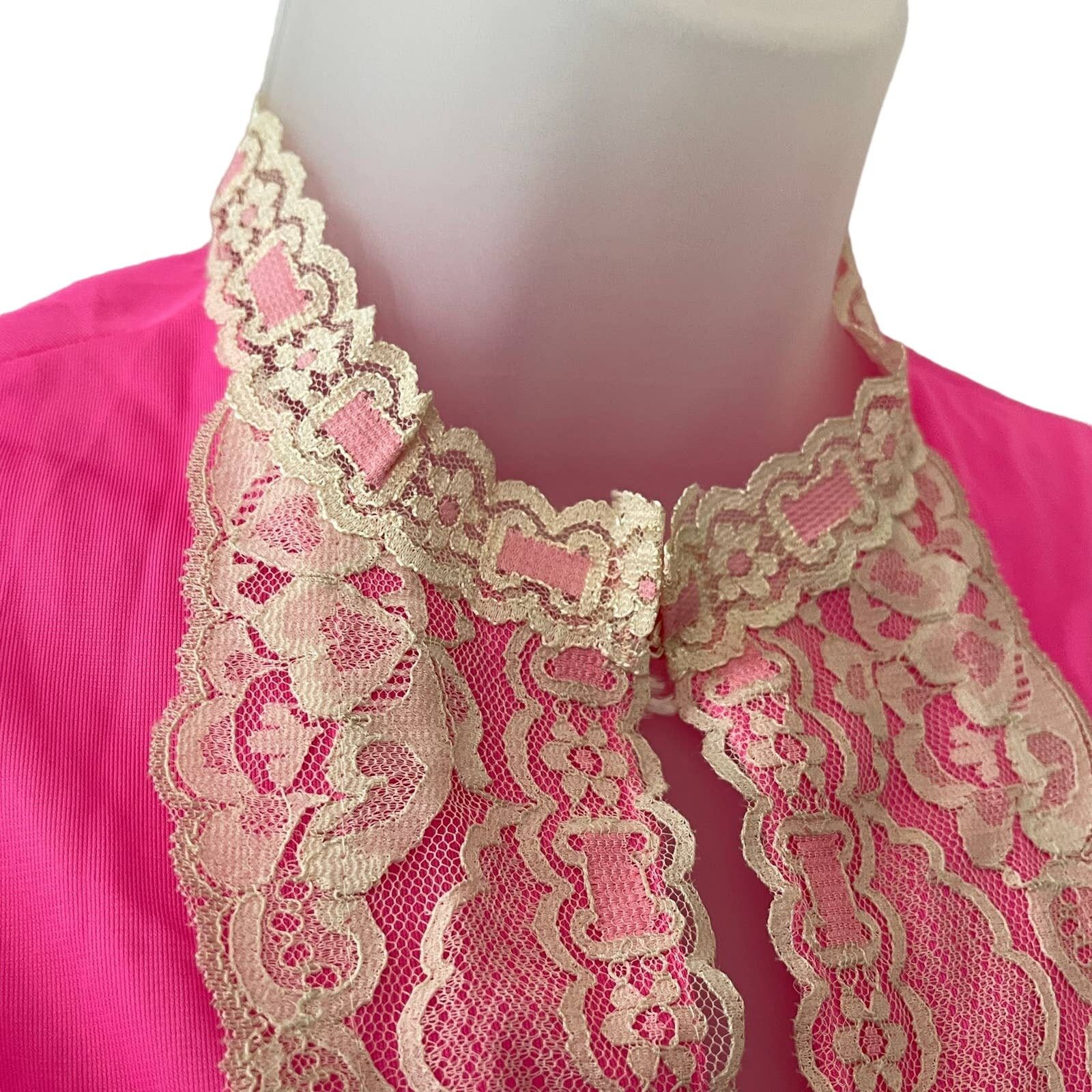 Other VINTAGE 70s Hot Pink Nightgown Size Small Size ONE SIZE - 3 Thumbnail
