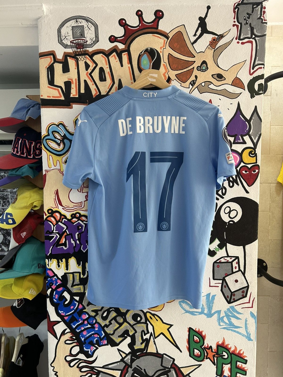 Puma × Vintage Manchester City 2023/24 De Bruyne home kit Size US S / EU 44-46 / 1 - 2 Thumbnail