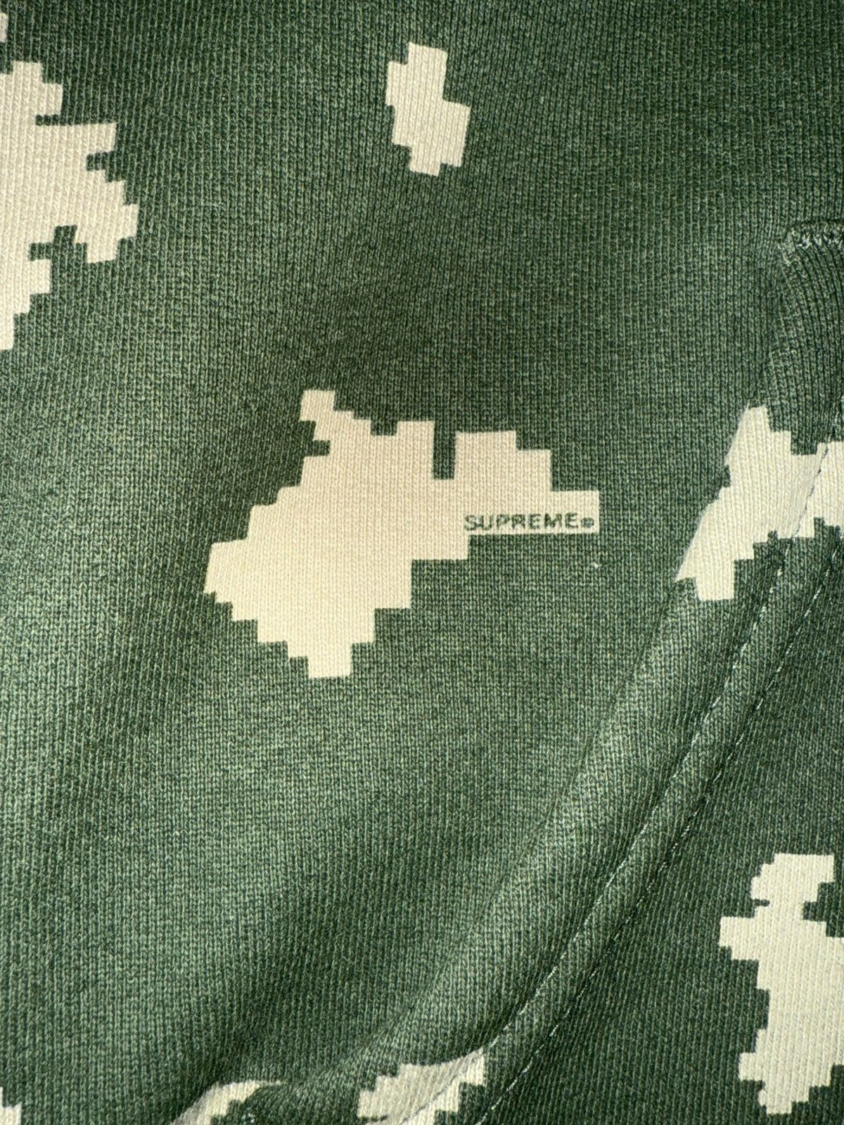 Supreme Supreme Box Logo Hooded Sweatshirt (FW21) olive russian camo Size US M / EU 48-50 / 2 - 10 Thumbnail