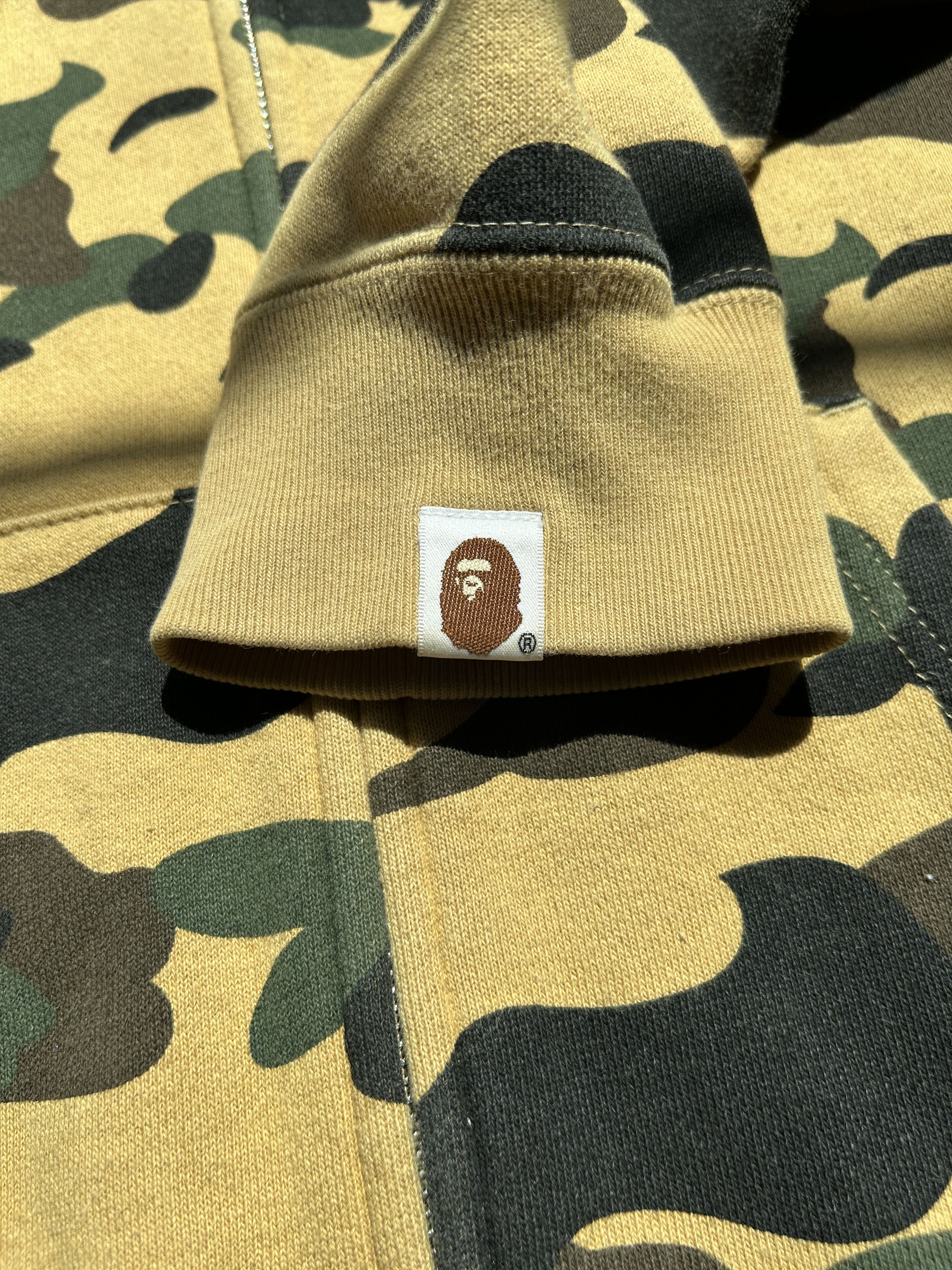 Bape Bape 1st Camo Shark Full Zip Hoodie [Size S] Size US S / EU 44-46 / 1 - 6 Thumbnail