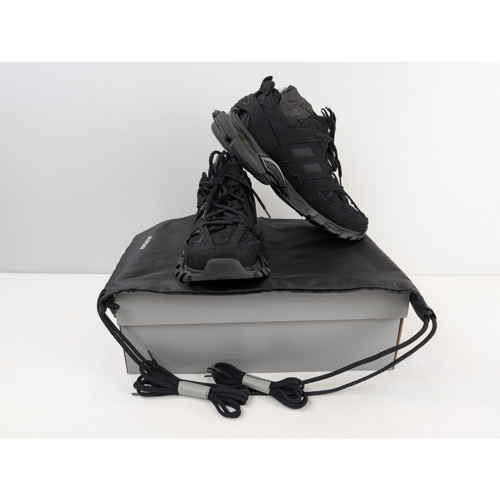 Balenciaga o1rshd1 Destroyed Canvas Track Sneakers in Black Size US 12 / EU 45 - 17 Thumbnail