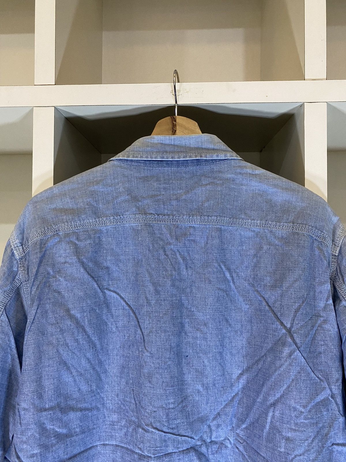 Uniqlo Uniqlo Button Ups Denim Shirt Size US XL / EU 56 / 4 - 12 Thumbnail