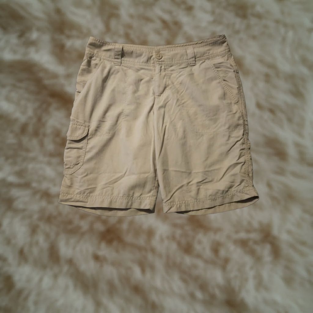Vintage Columbia Cargo Shorts Women's 6 Beige Low Rise Rip Stop Lightweight Outdoor Hiking Pockets, Regular, Beige, 6, Womens Size 28" / US 6 / IT 42 - 1 Thumbnail