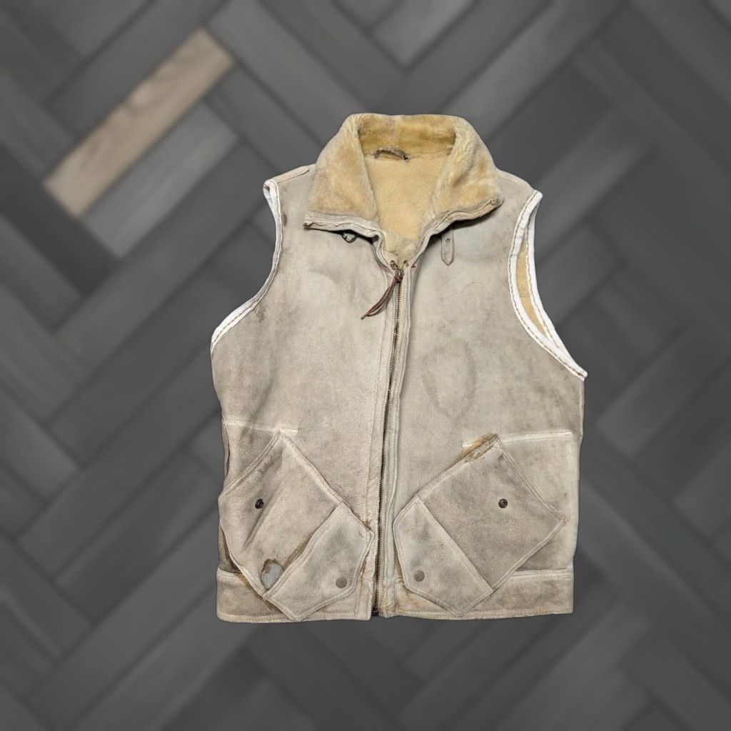 Vintage VINTAGE shearling leather M bomber WWII military TRADING POST vest rrl SHEARLING leather M vest Mens brown tan 42 in 90s style Size US M / EU 48-50 / 2 - 1 Thumbnail