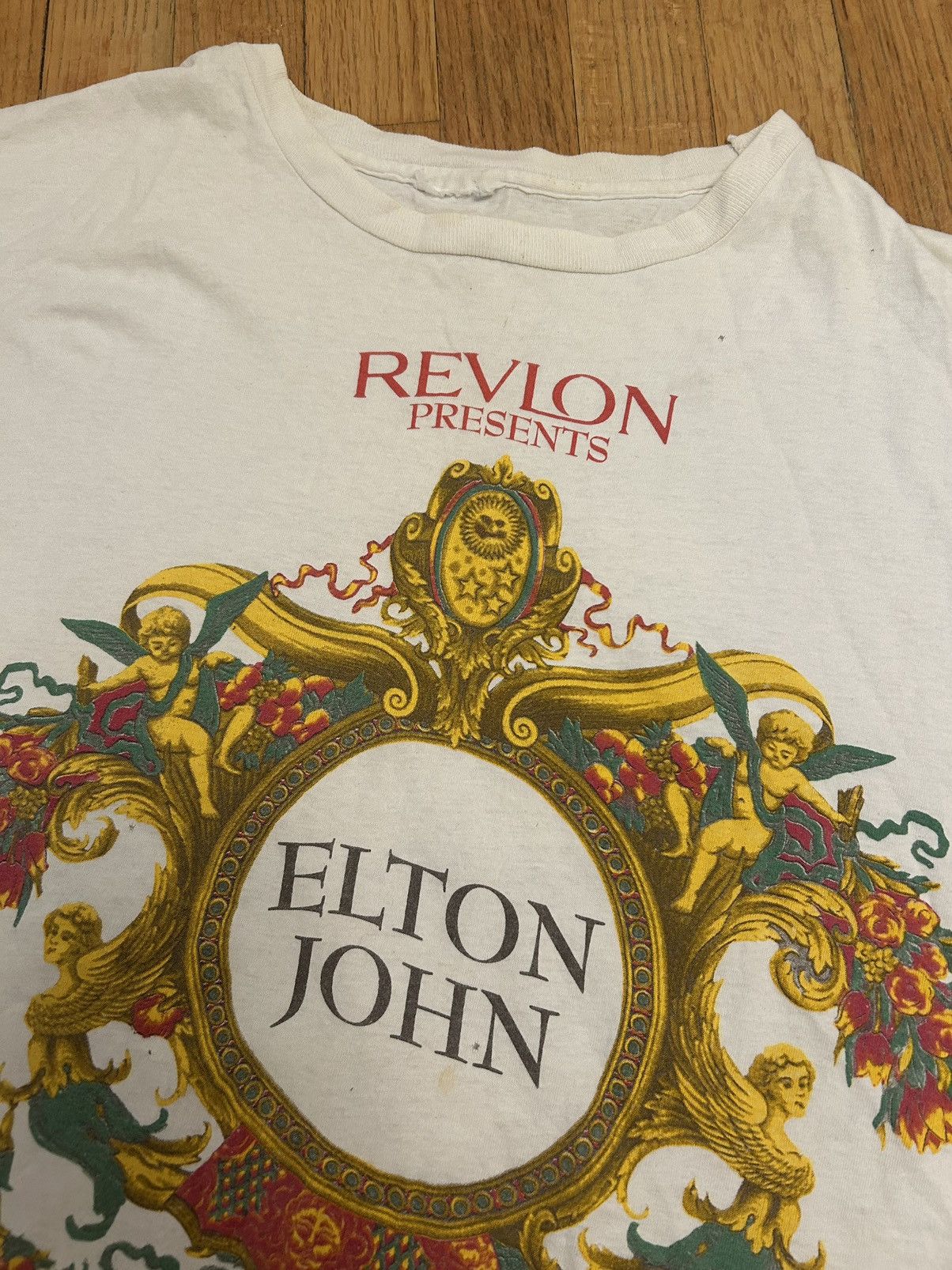 Vintage Elton John 1993 Tour Tee Size US L / EU 52-54 / 3 - 4 Thumbnail