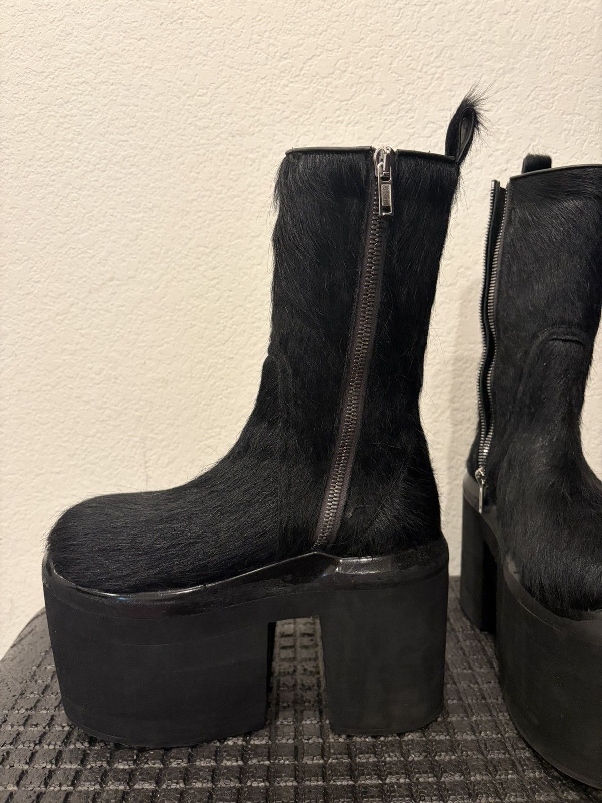 Rick Owens Rick Owens Black Bozo Tractor Calf Hair Creeper Zipper Boot Size US 9 / EU 42 - 5 Thumbnail