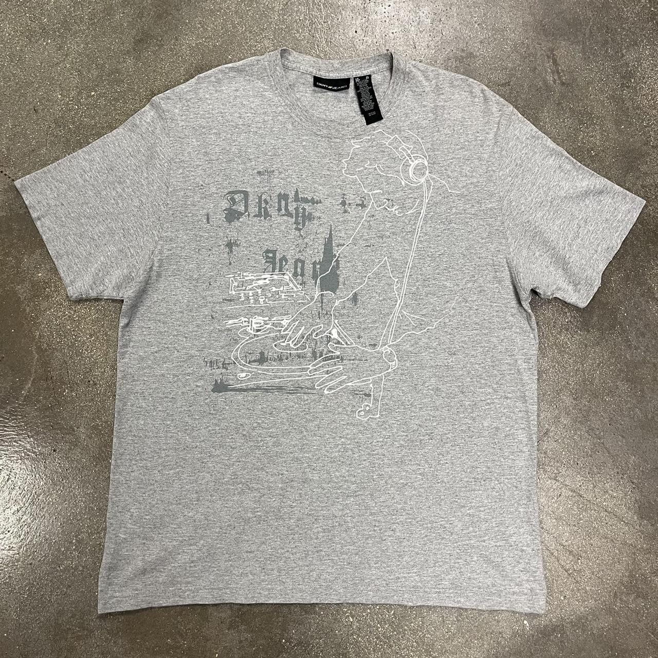 DKNY VTG Y2K DKNY Jeans DJ Sketch Art Graphic T shirt Grey Size US XL / EU 56 / 4 - 1 Thumbnail