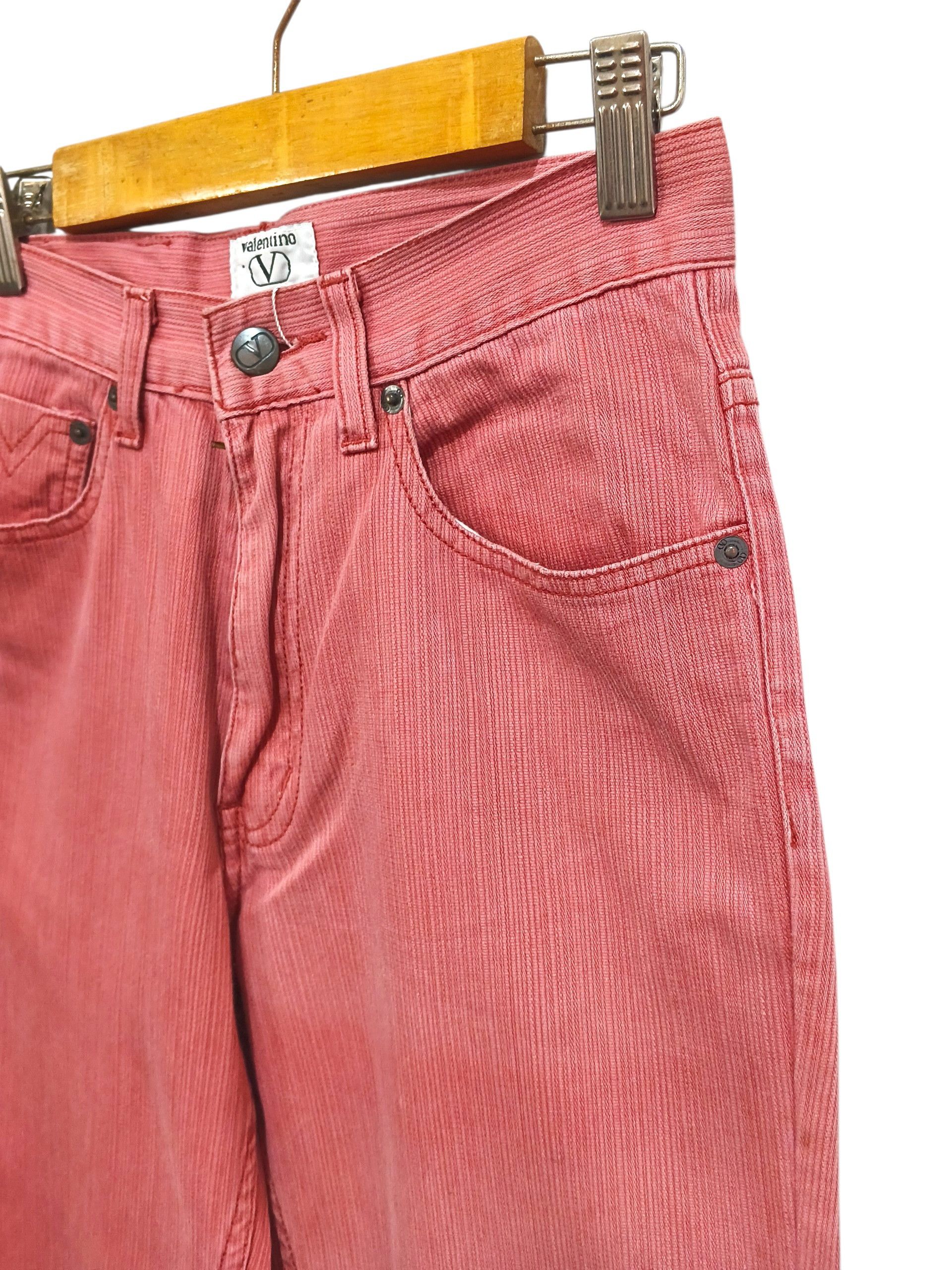 Valentino Vintage Valentino Jeans Straight Fit Pink Denim Size 26" / US 2 / IT 38 - 5 Thumbnail