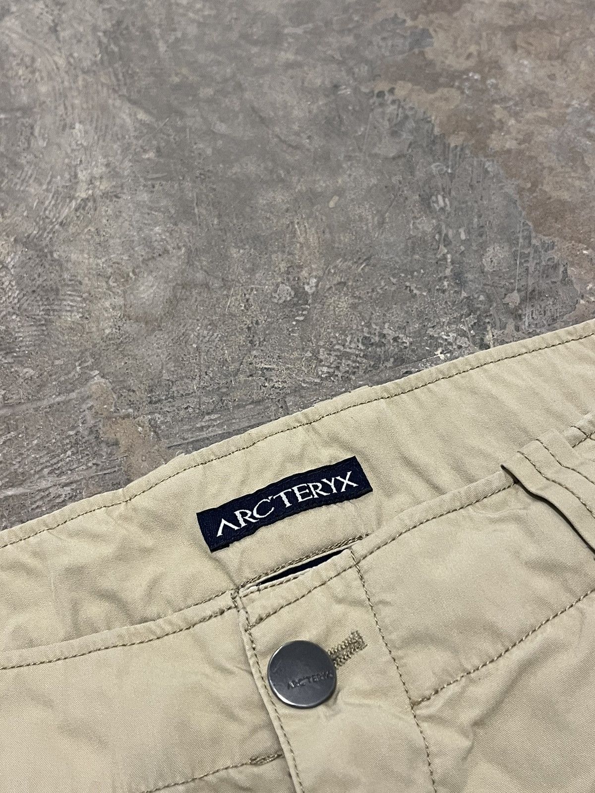 Arc'teryx Arcteryx utility gorpcore outdoor cream pants Size US 32 / EU 48 - 7 Thumbnail