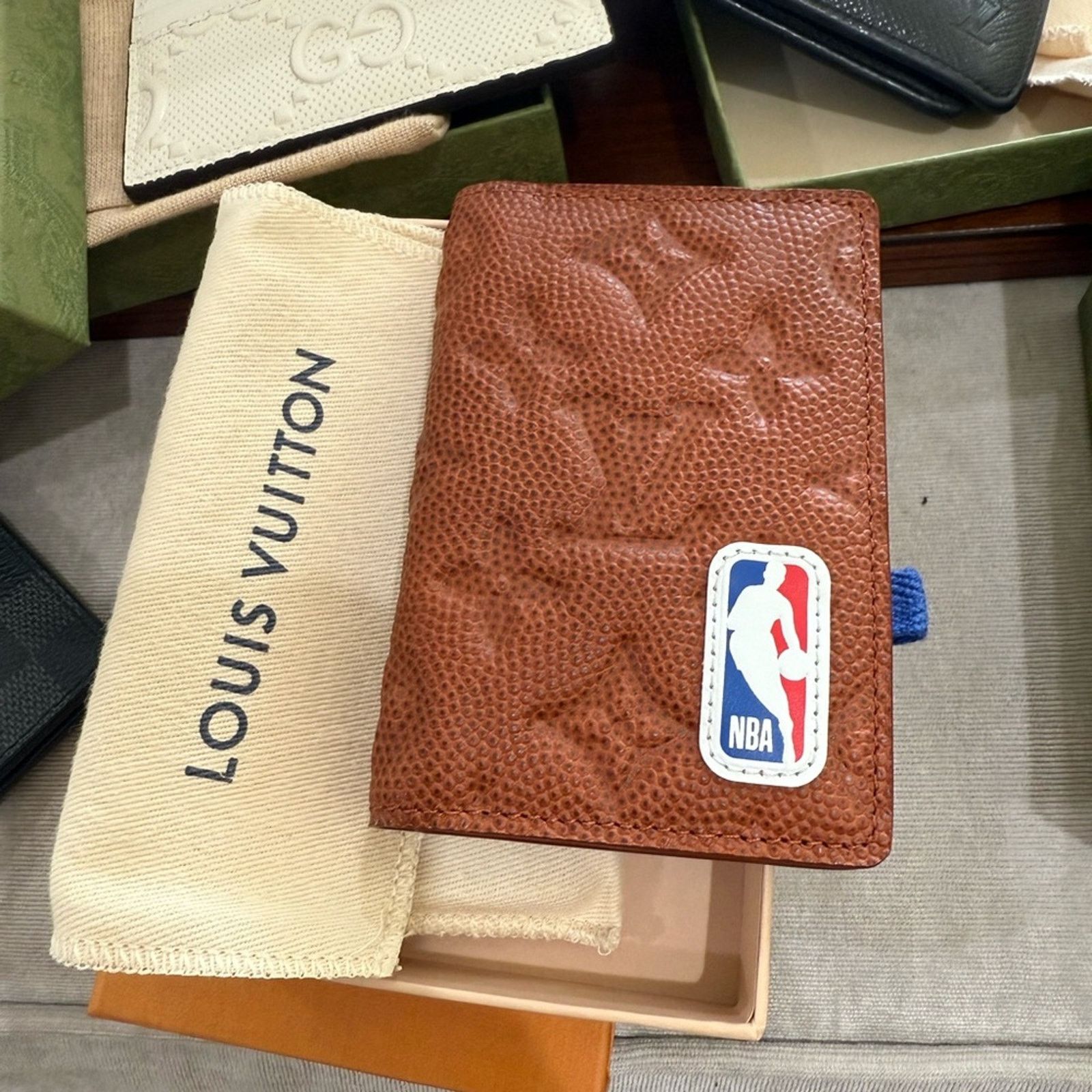 Louis Vuitton Louis Vuitton Tan Embossed Leather Card Holder with NBA Size ONE SIZE - 2 Thumbnail