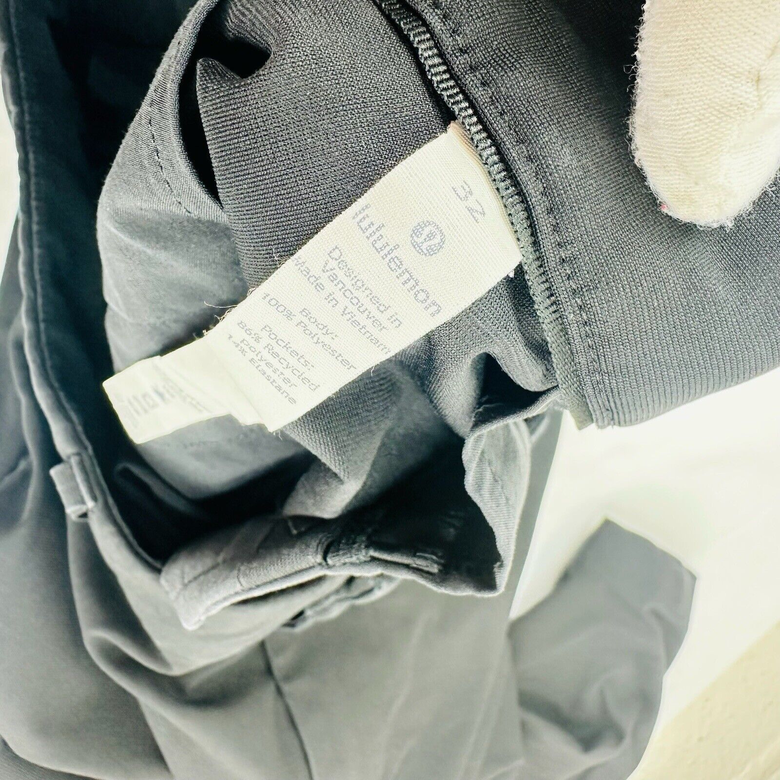 Lululemon Lululemon Commission Pant Classic Fit Warpstreme Navy 32 Size US 32 / EU 48 - 14 Thumbnail