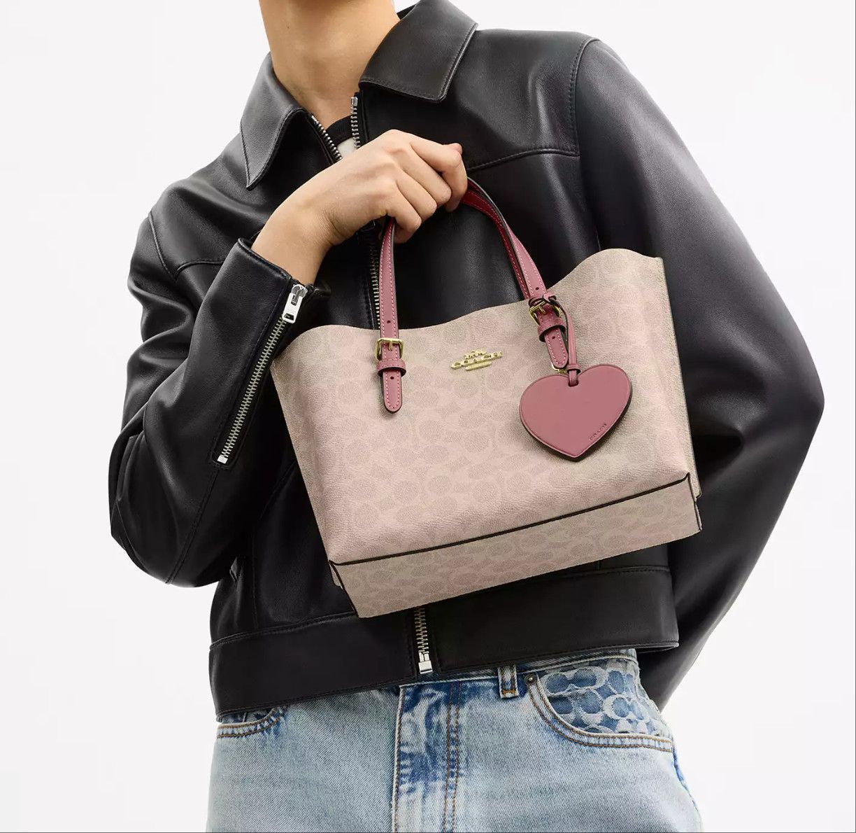 Coach Mollie Tote Bag 25 In Signature Canvas With Heart Charm Size ONE SIZE - 10 Thumbnail
