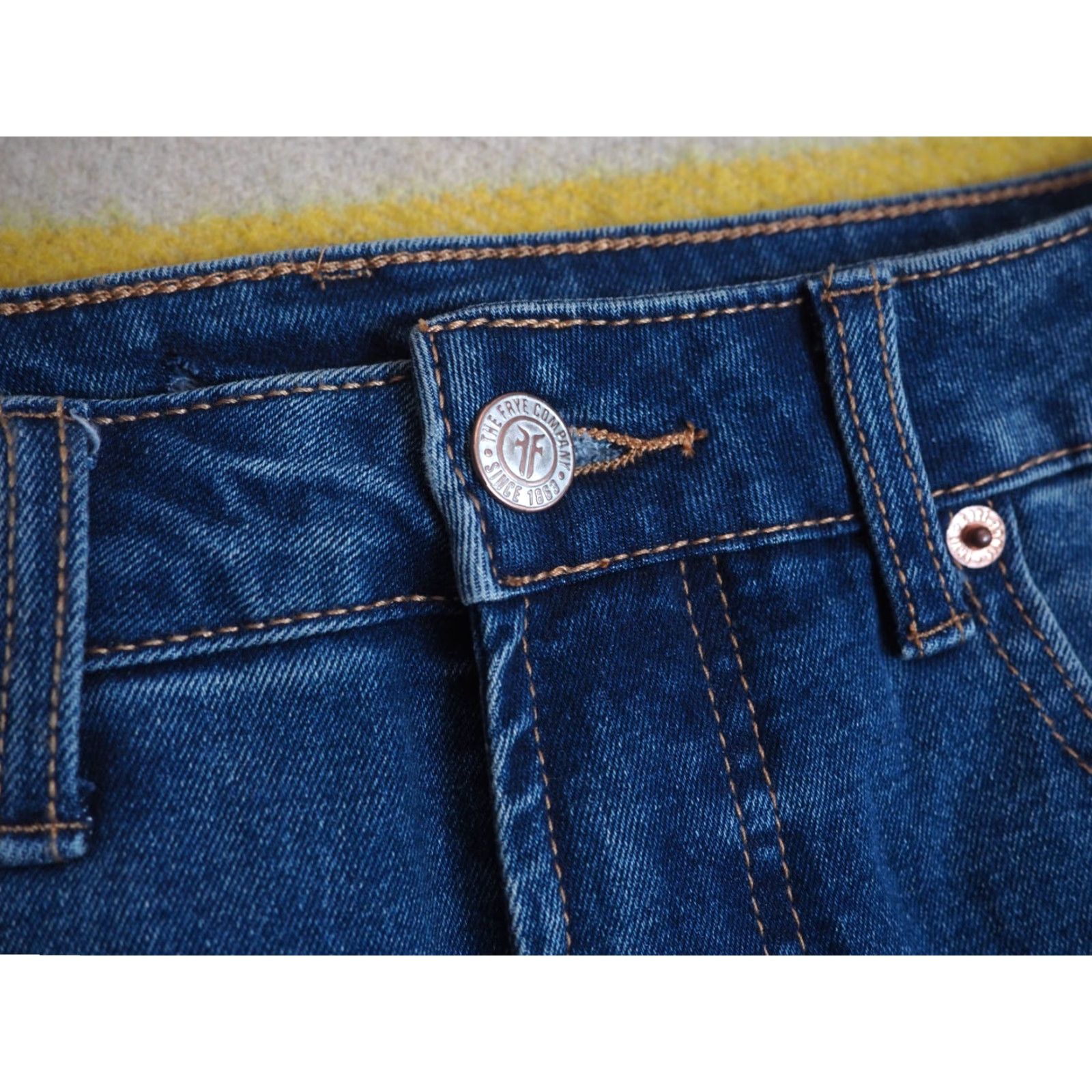 Frye Frye Jeans Tapered Boho Denim Logo 30x28 Womens 6 Blue Size 28" / US 6 / IT 42 - 7 Thumbnail
