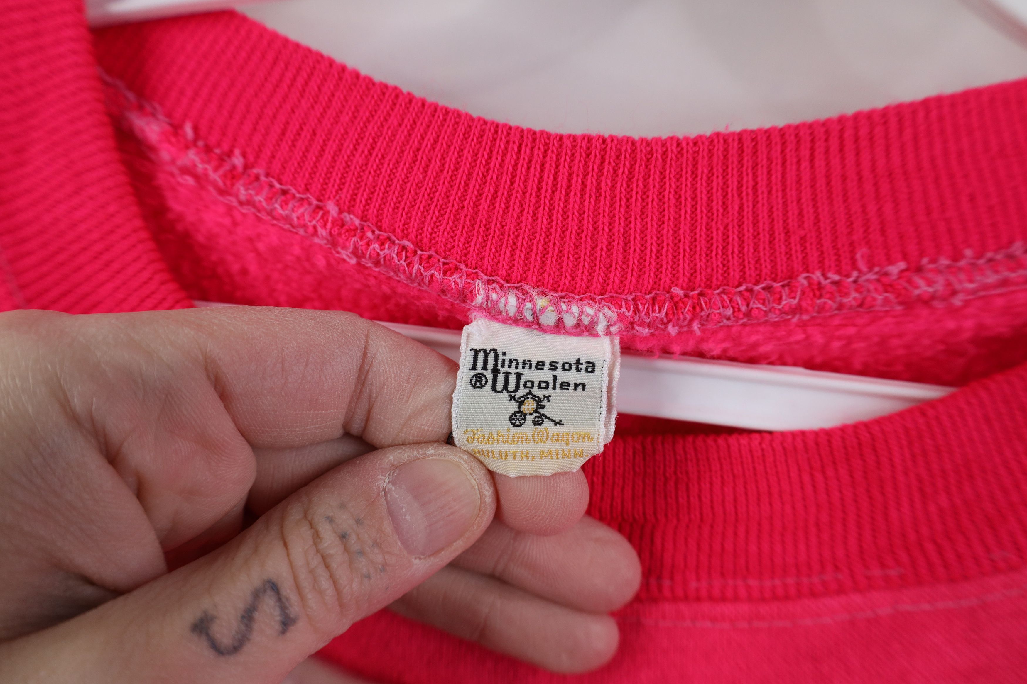 Vintage Vintage 70s Streetwear Crewneck Sweatshirt Neon Pink USA Size M / US 6-8 / IT 42-44 - 4 Thumbnail