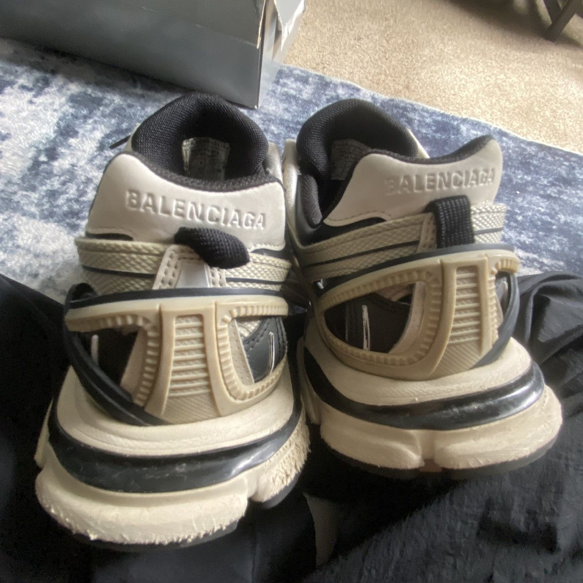 Balenciaga Balenciaga Tracks 2.0 Breige - Mens SZ 9 Size US 9 / EU 42 - 10 Thumbnail