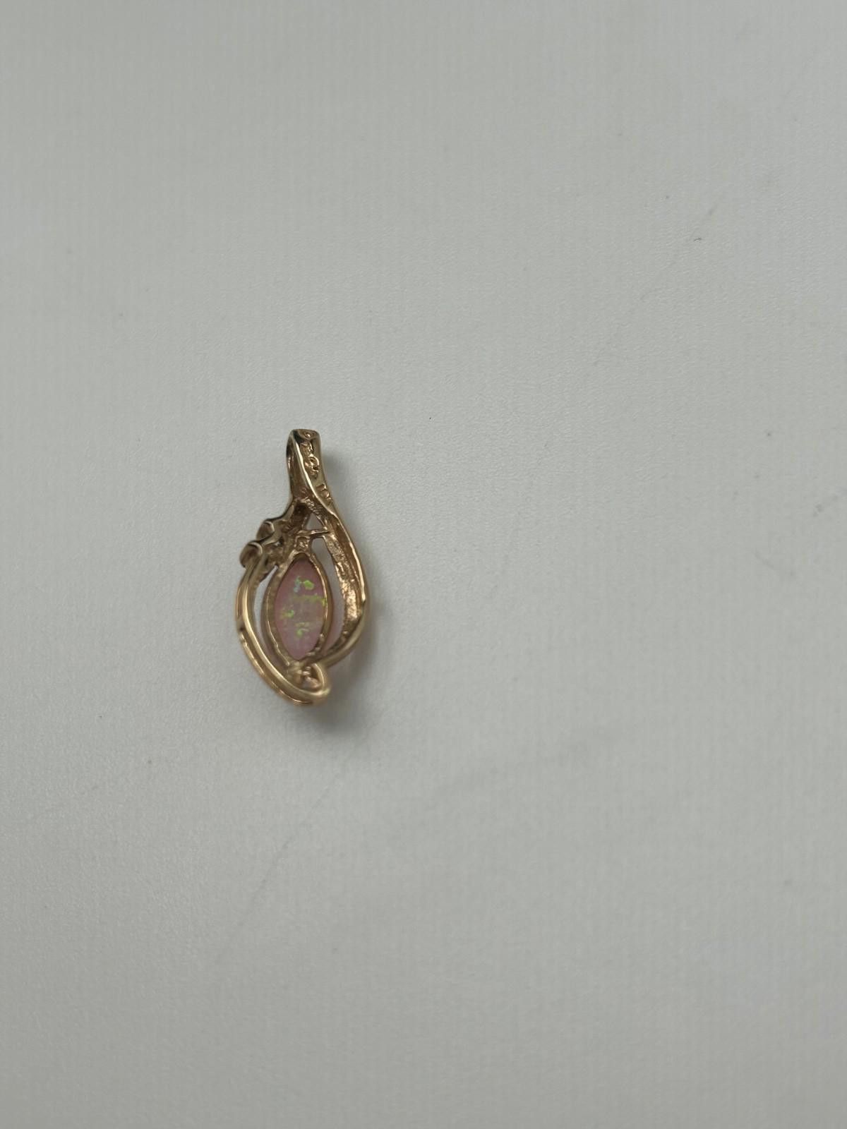 The Unbranded Brand 20 MM 10K Gold Pendant w/ Color Opal CC Necklace Jewelry Size ONE SIZE - 3 Thumbnail