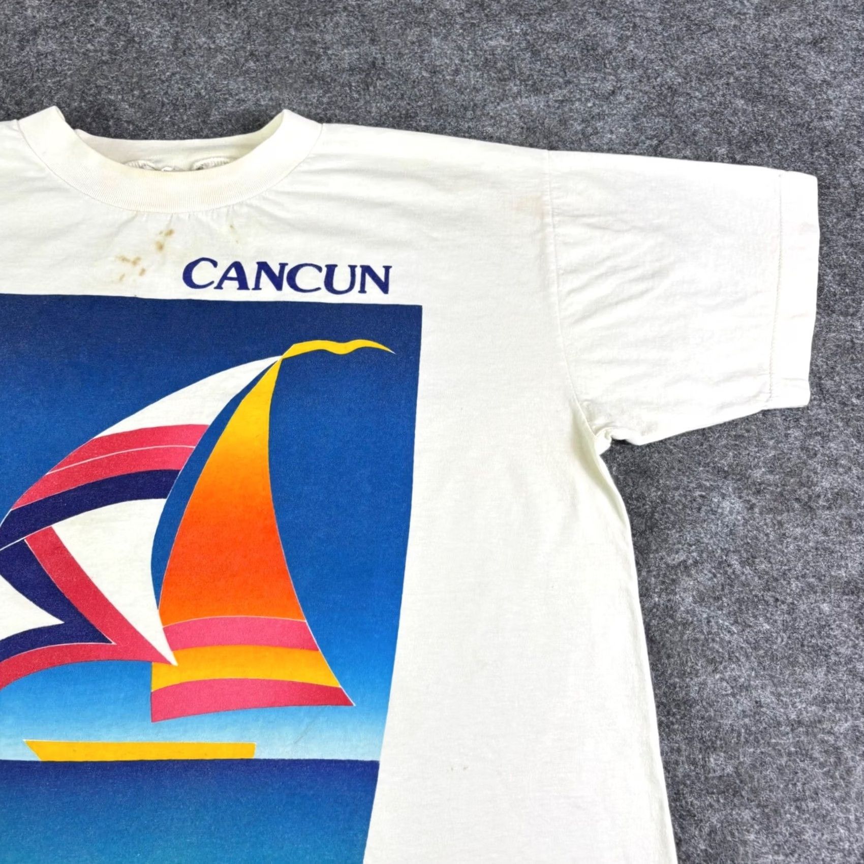 Vintage VINTAGE Peer by Peter Mussfeldt Cancun Sailboat Graphic T-Shirt Cream Large Men Short Sleeve 1990s Sportswear Graphic Tee Size US L / EU 52-54 / 3 - 7 Thumbnail