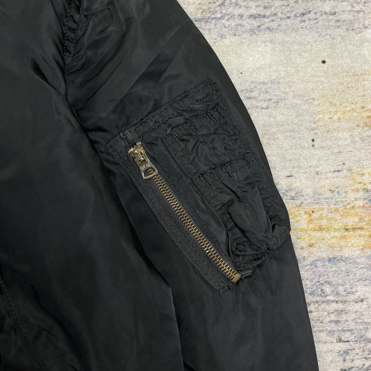 Alpha Industries Vintage 90s Alpha industries Ma-1 bomber flight jacket Size US M / EU 48-50 / 2 - 6 Thumbnail