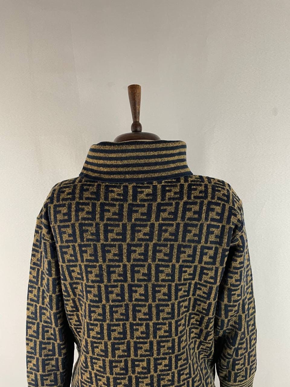 Fendi Fendi Vintage Sweater Monogram Size M / US 6-8 / IT 42-44 - 9 Thumbnail